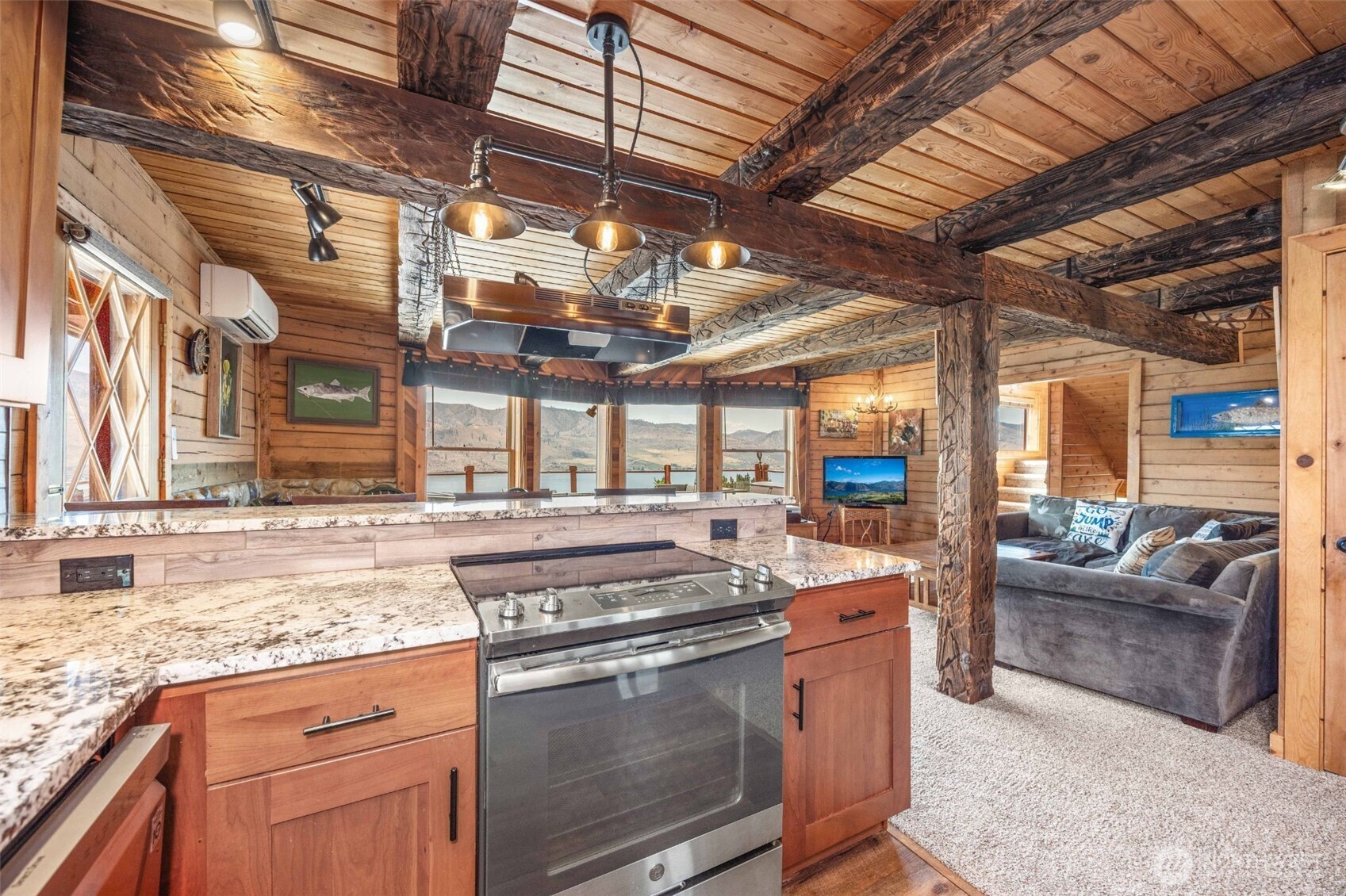 114 Stormy Mountain Wy
