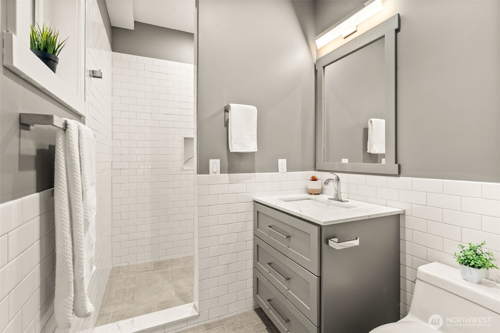 11642 Roseberg Ave S