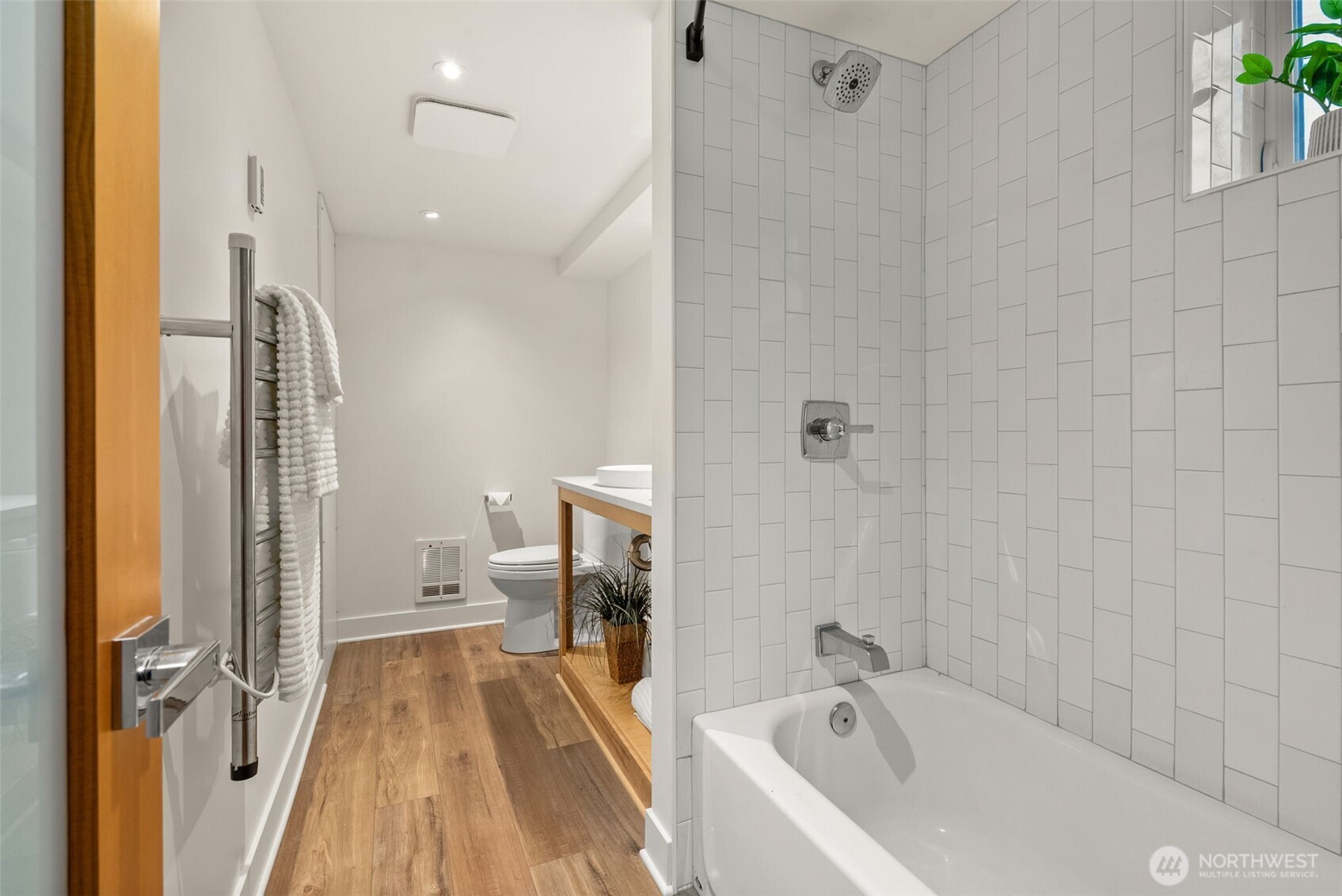 11642 Roseberg Ave S