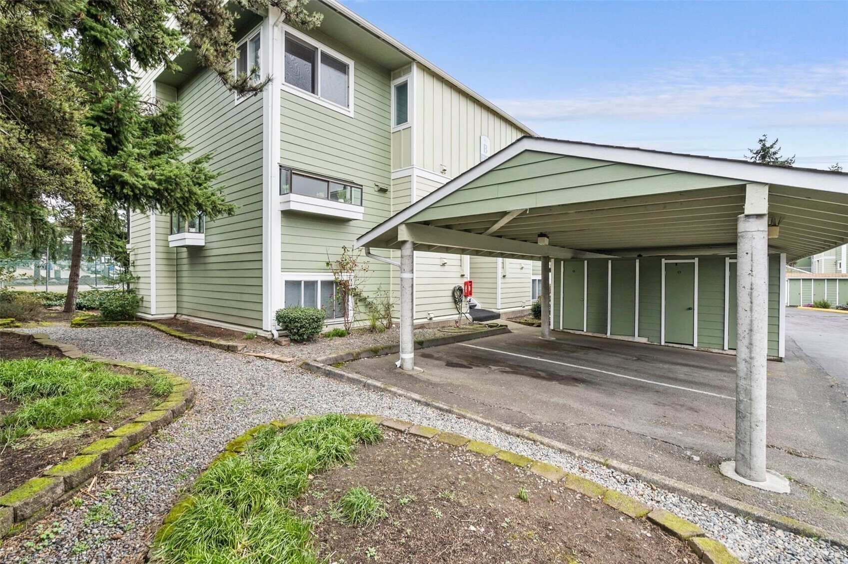 2409 S 222nd Unit: B14