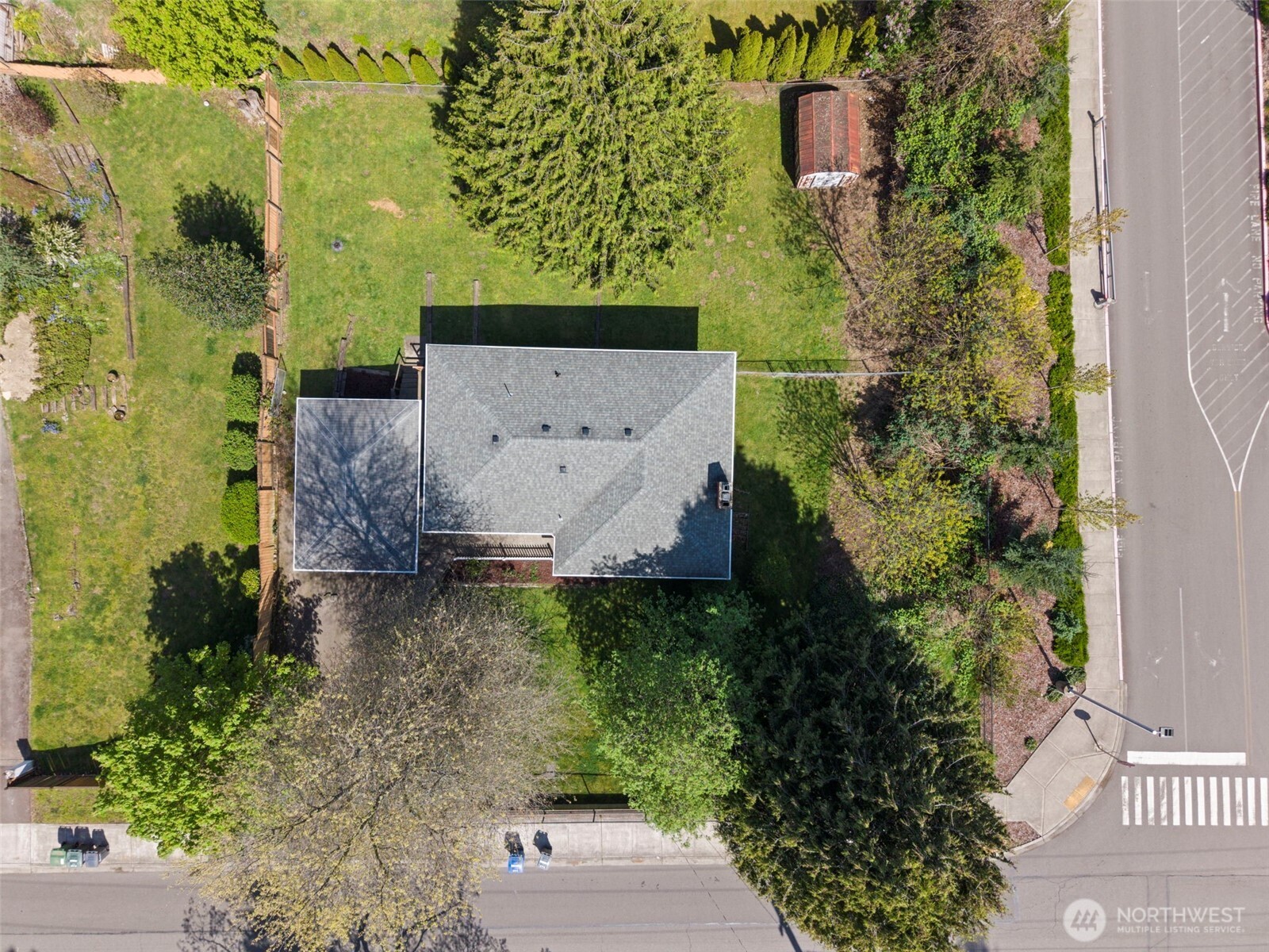 2426 S 142nd