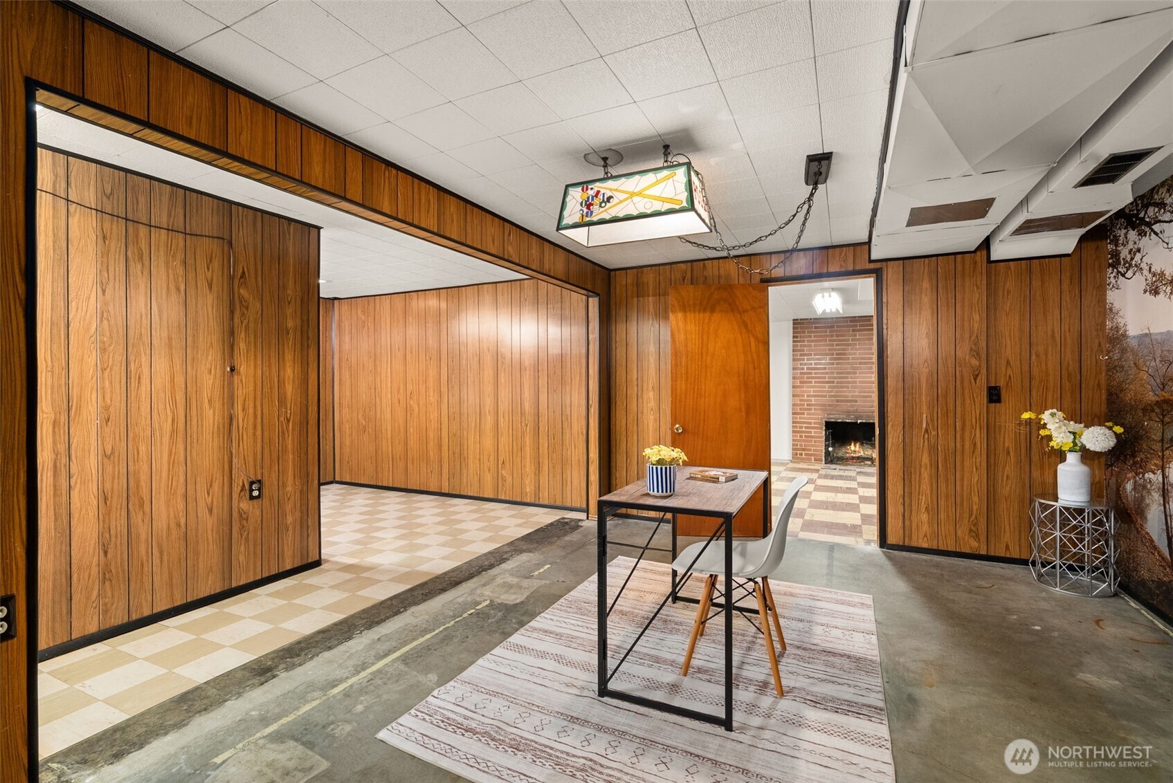 2426 S 142nd