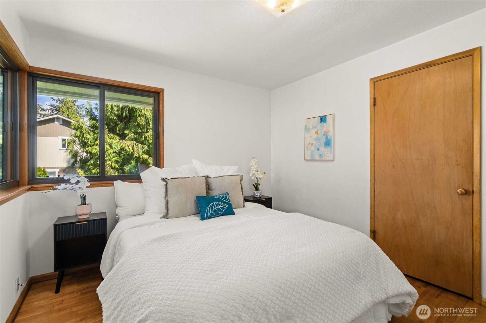 2426 S 142nd