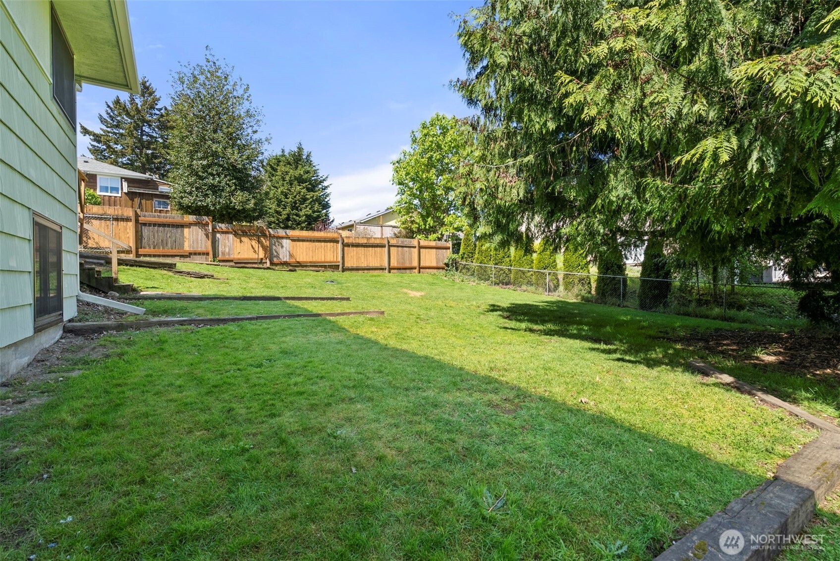 2426 S 142nd