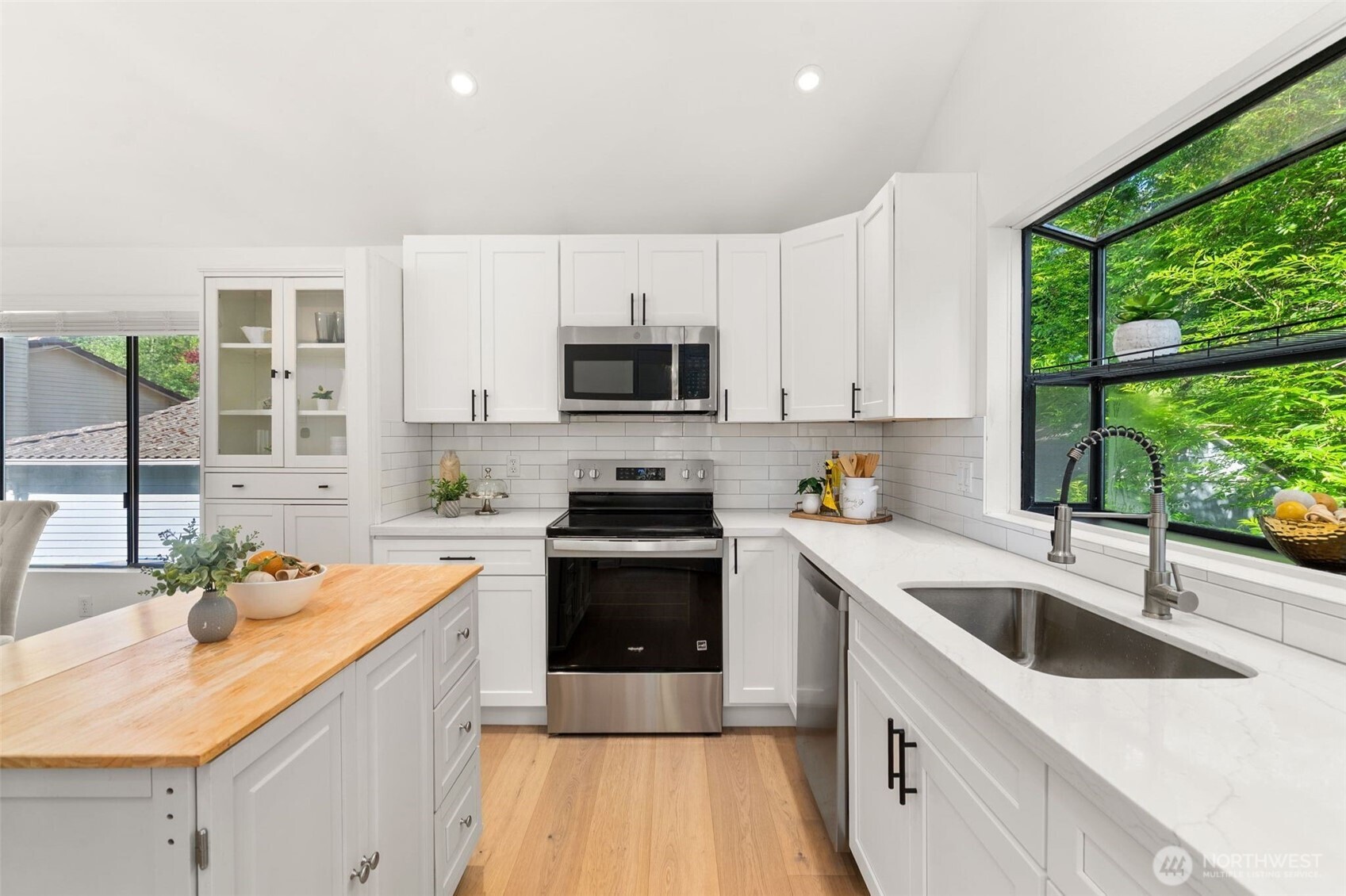 1116 NE 150th Court
