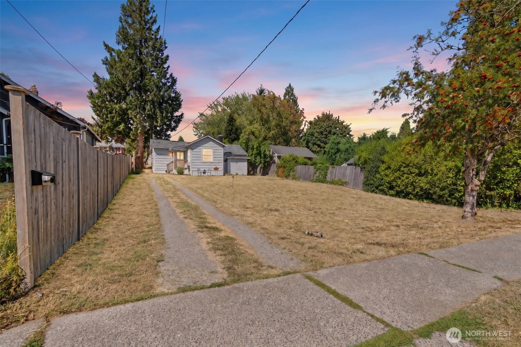 8143 10th Avenue SW