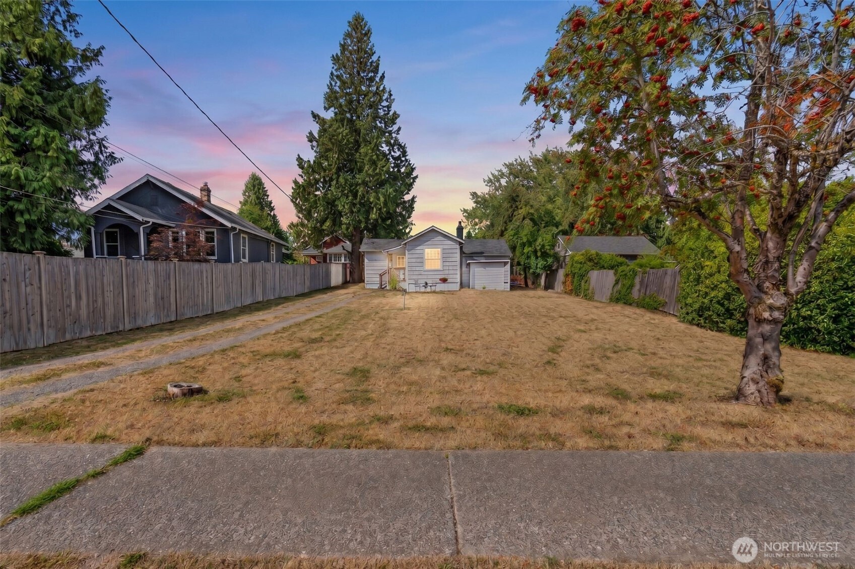 8143 10th Avenue SW