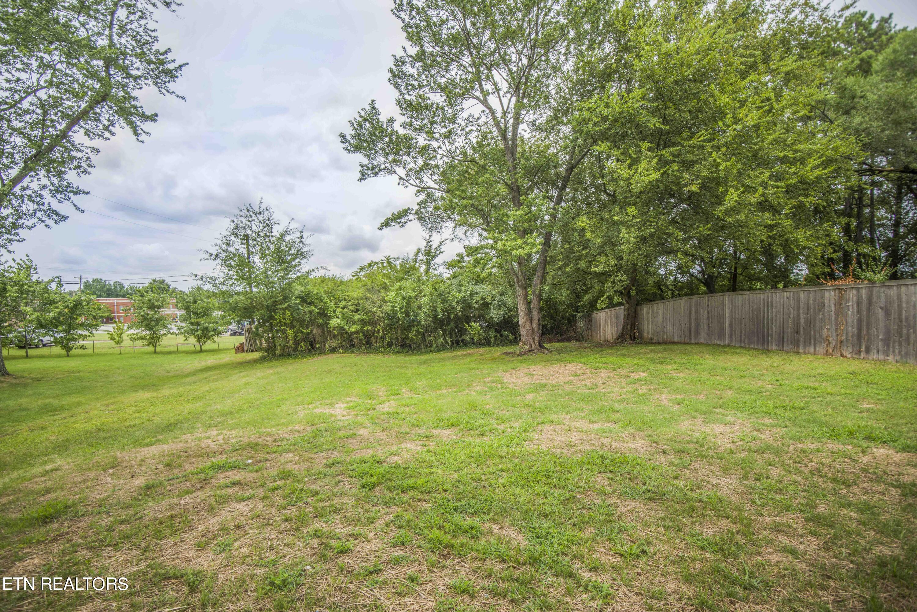 2353 Old Knoxville Pike