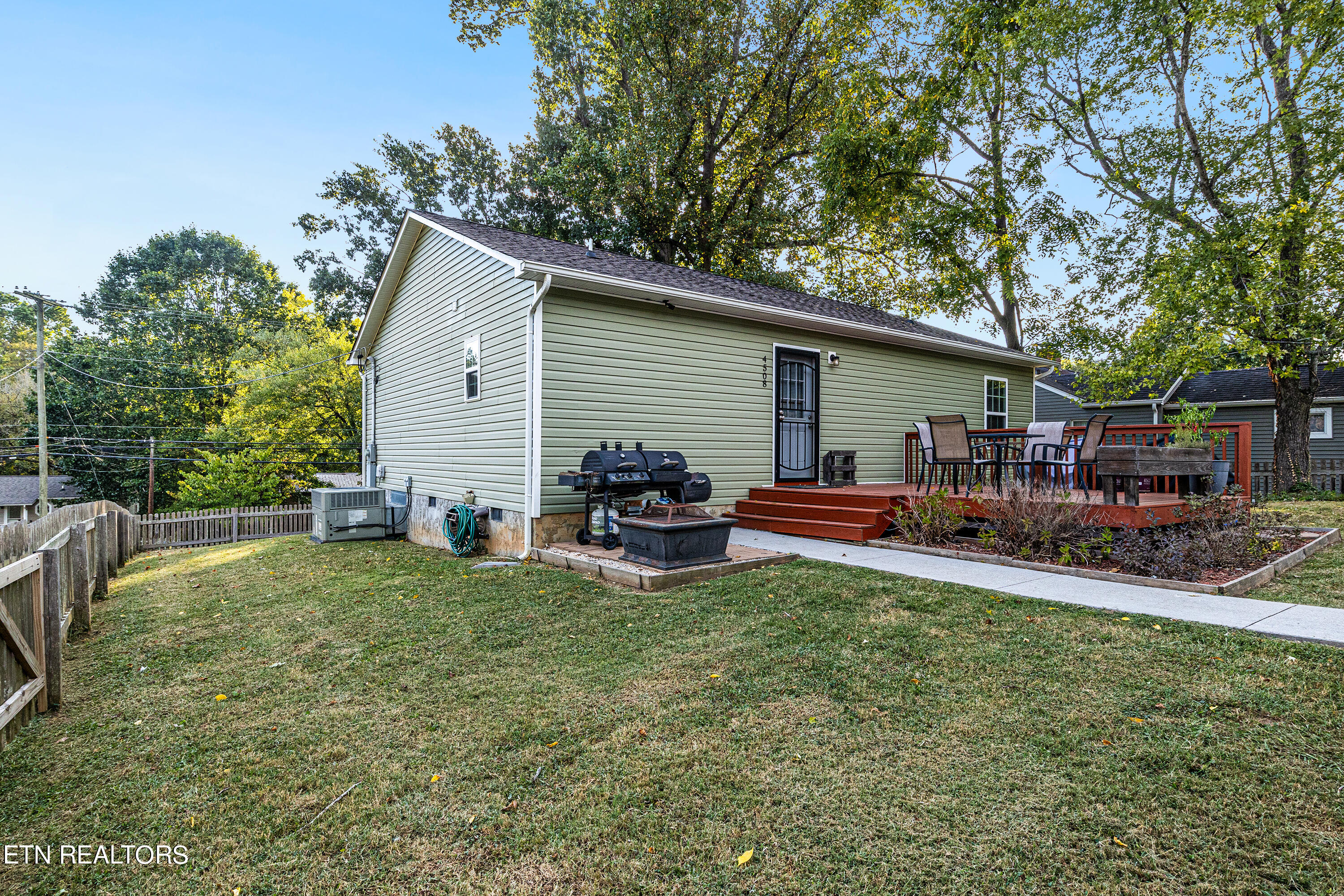 4508 W Martin Mill Pike