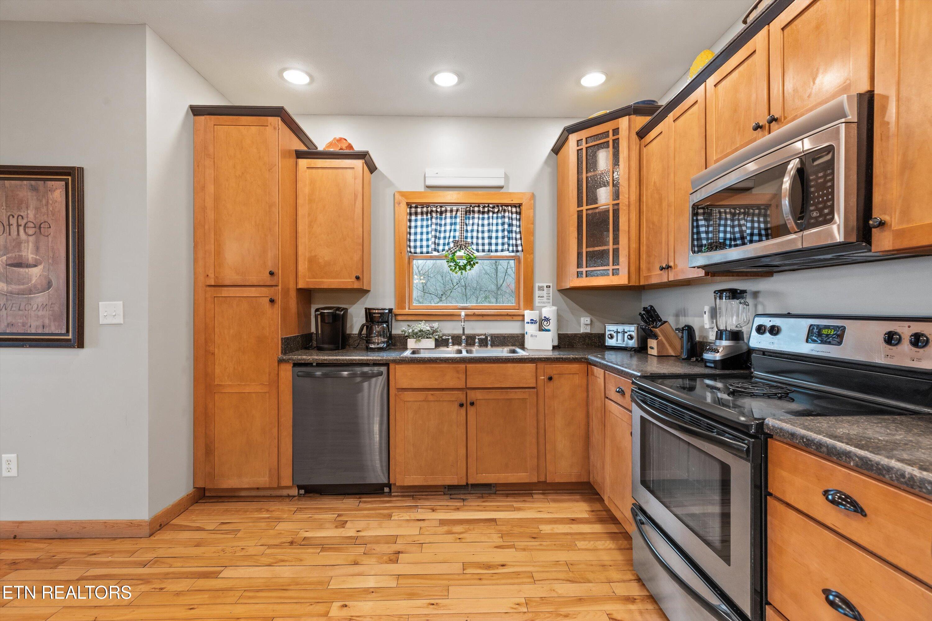 3512 Katie Way