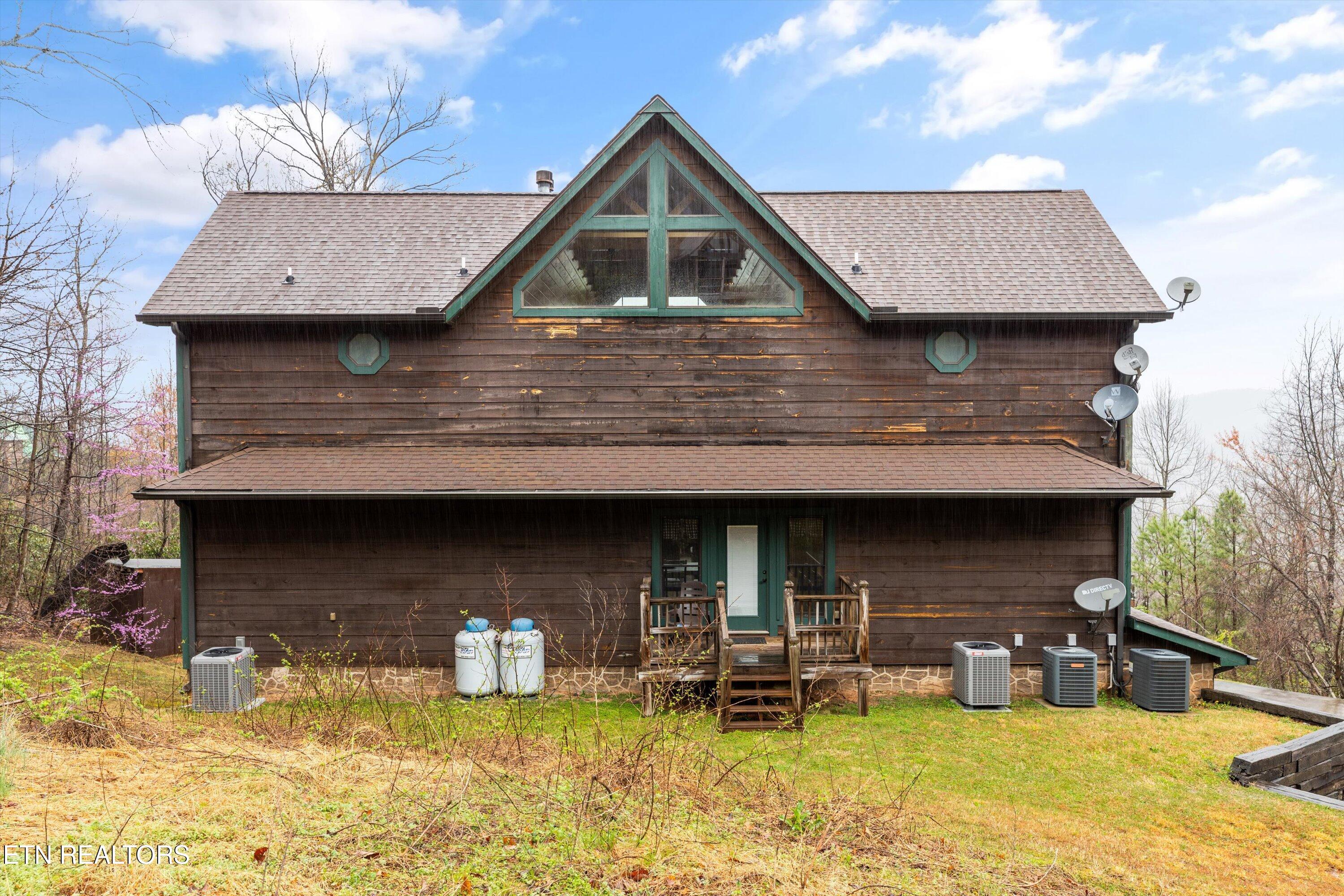 3512 Katie Way