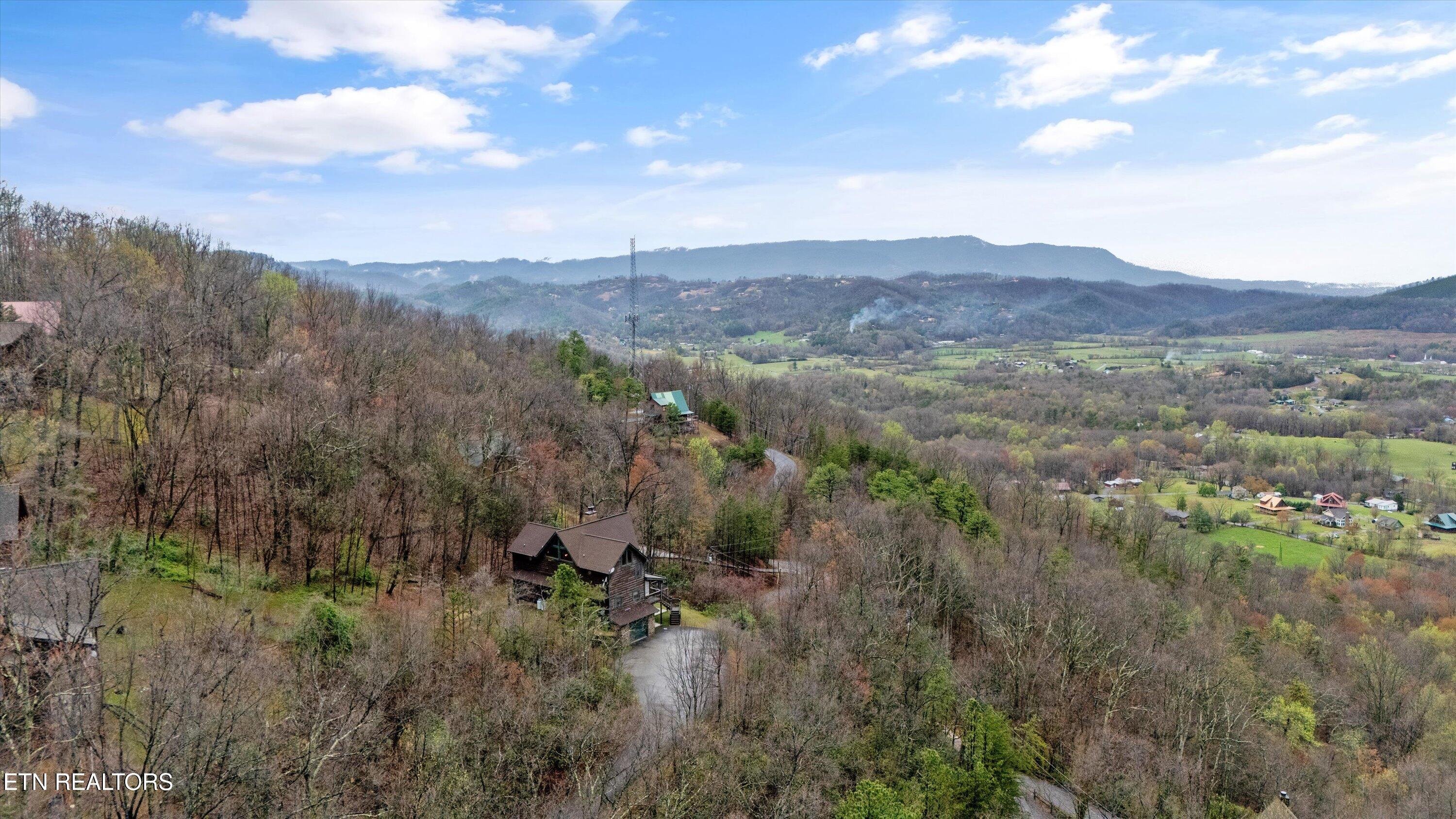 3512 Katie Way