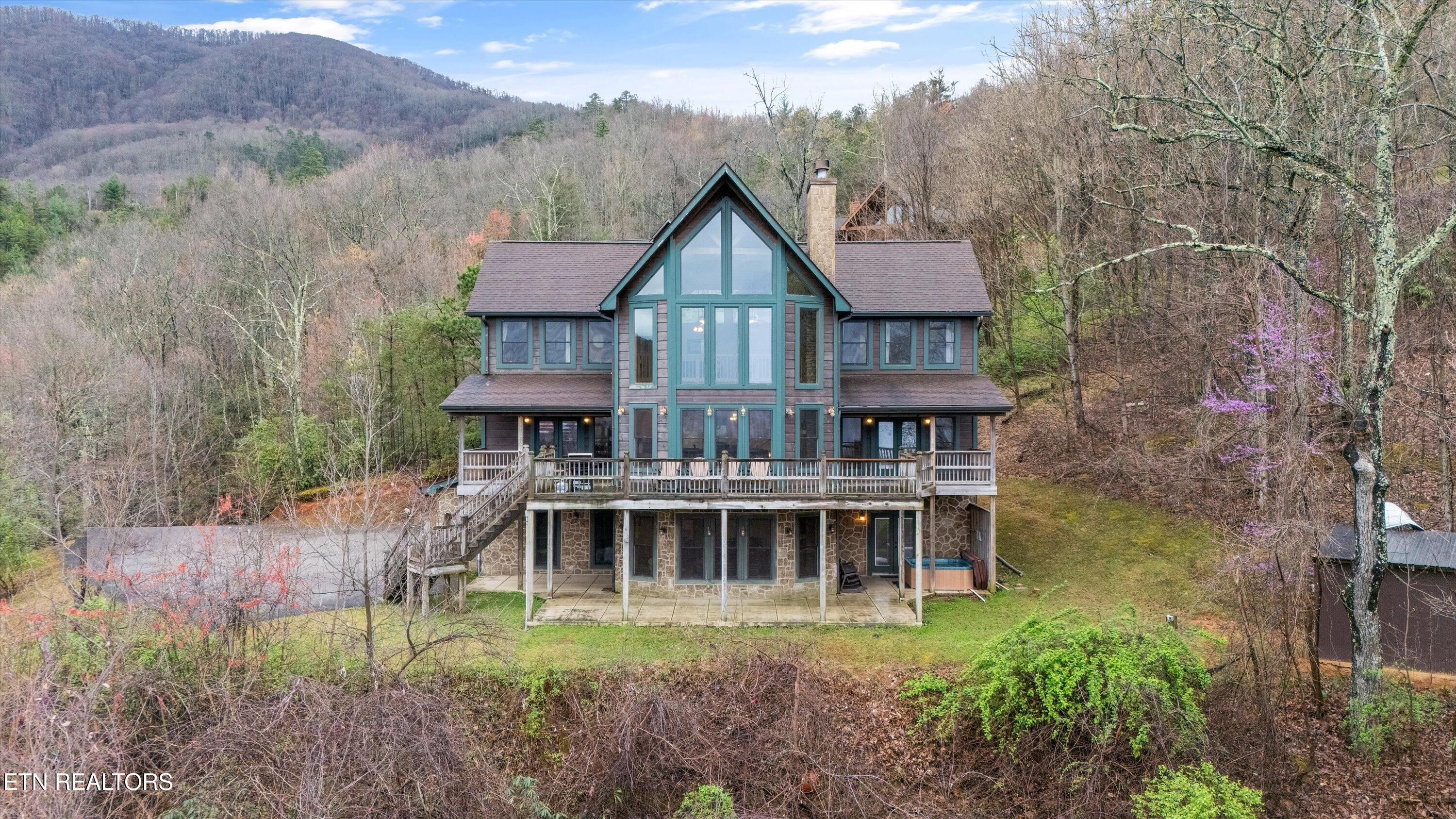 3512 Katie Way