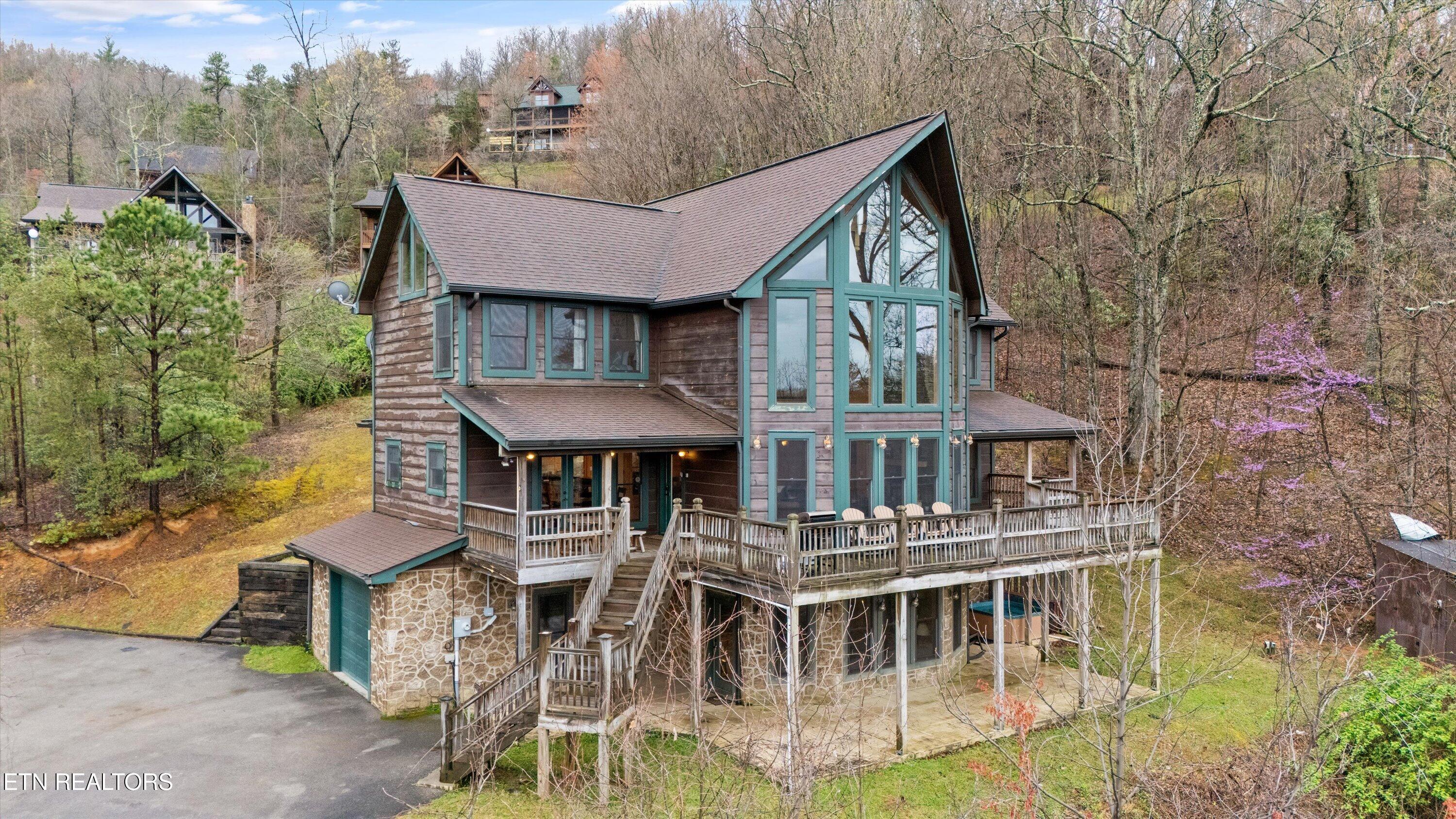 3512 Katie Way