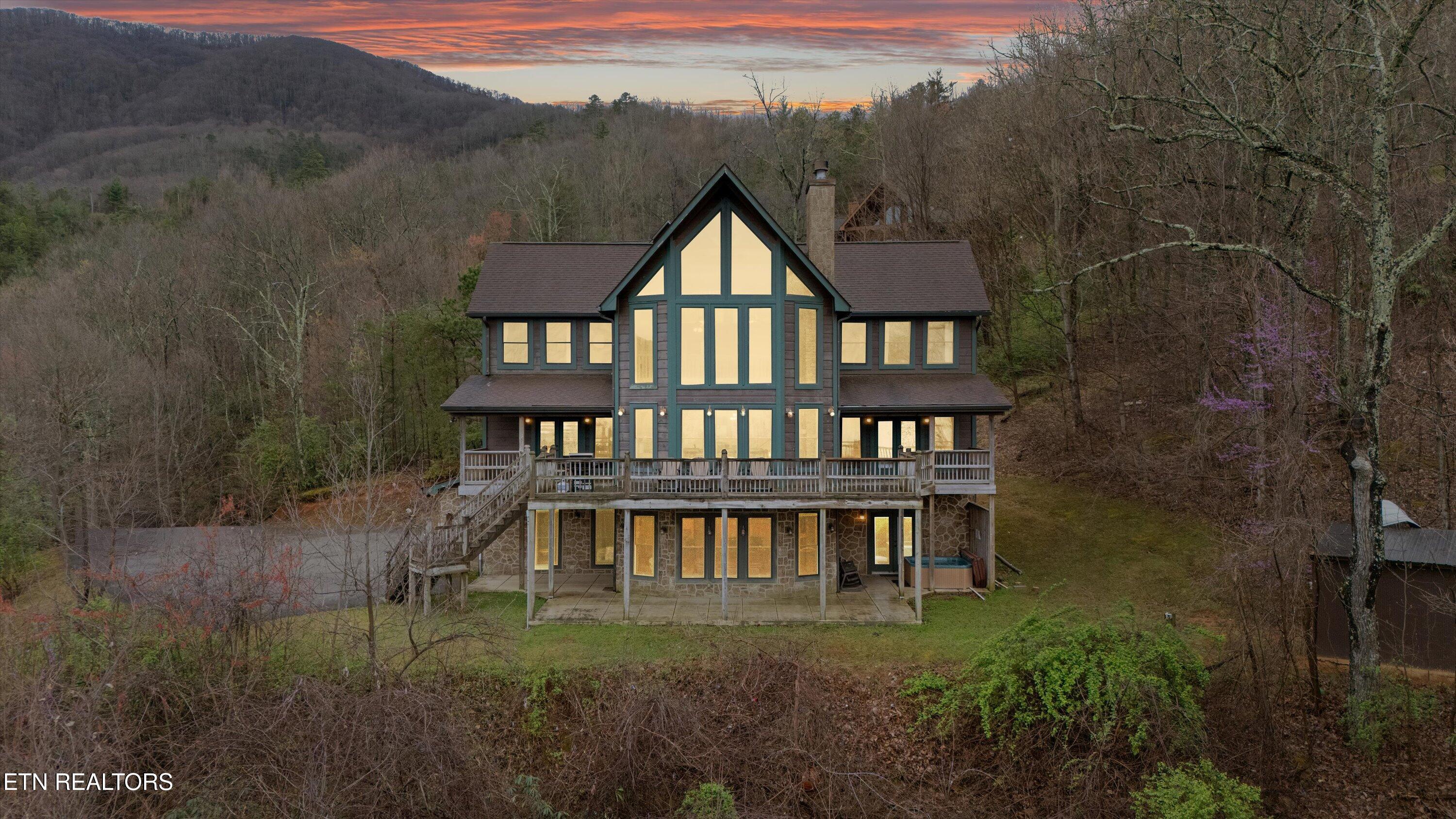 3512 Katie Way