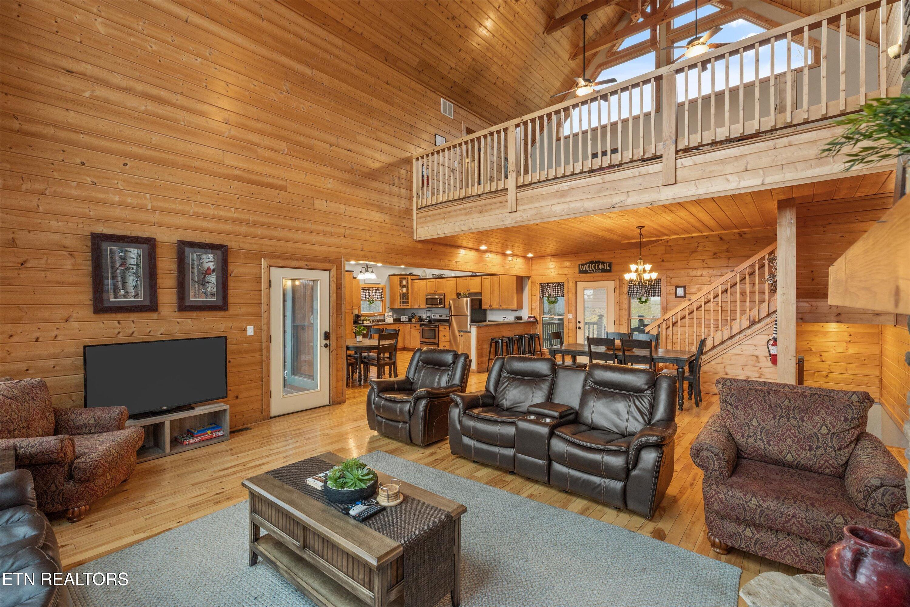 3512 Katie Way