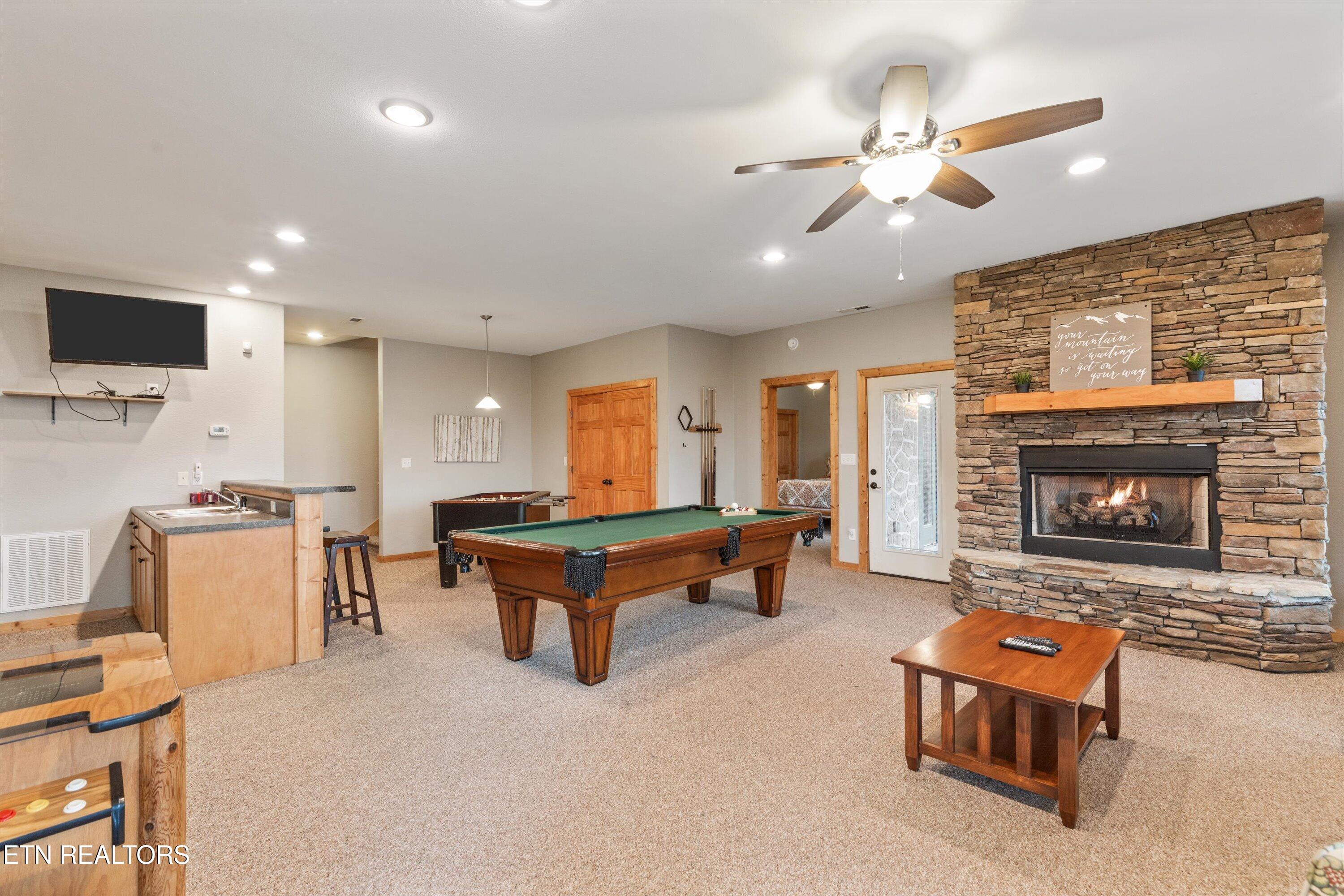 3512 Katie Way