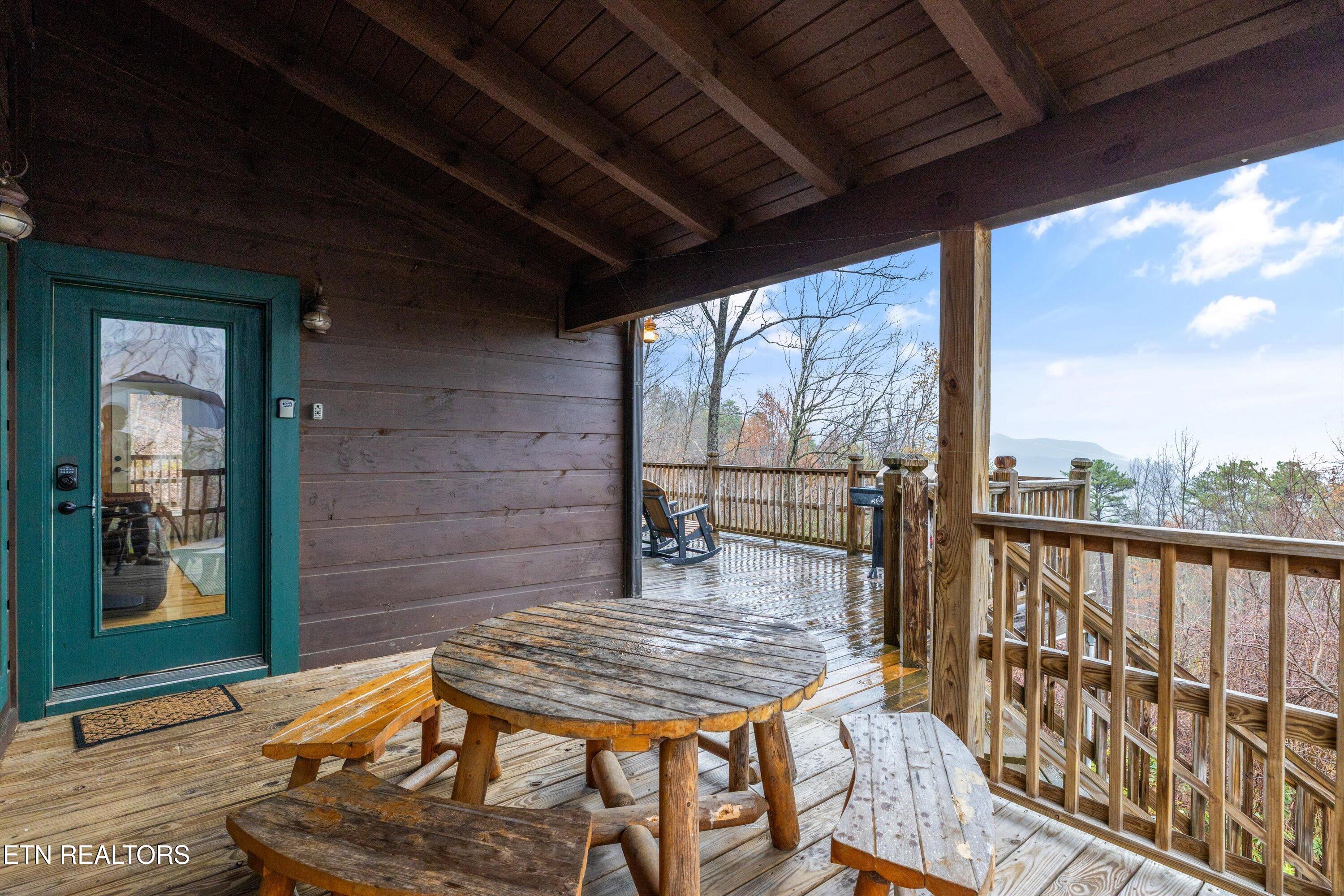 3512 Katie Way