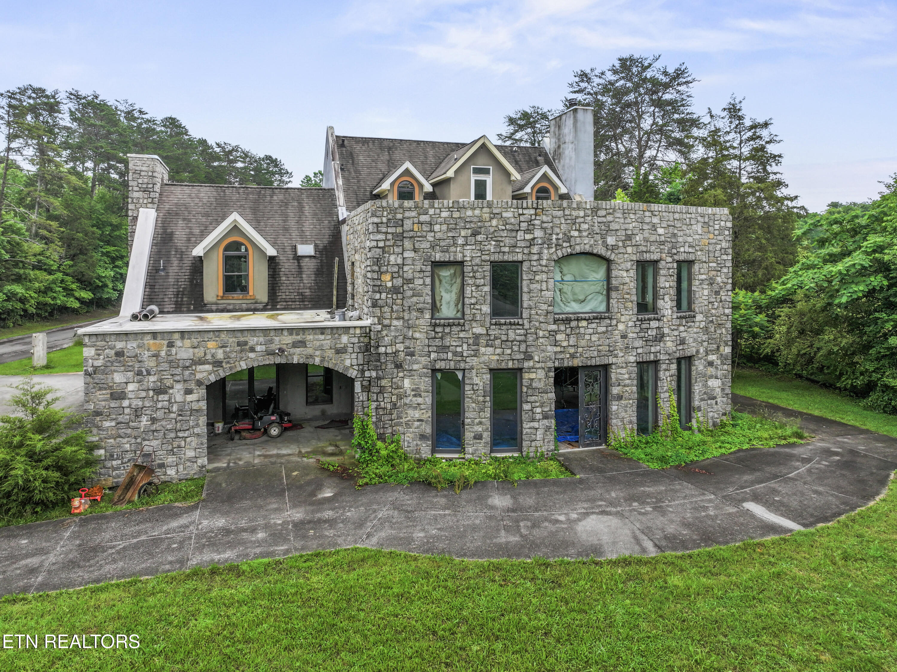 1216 Westland Bay Drive