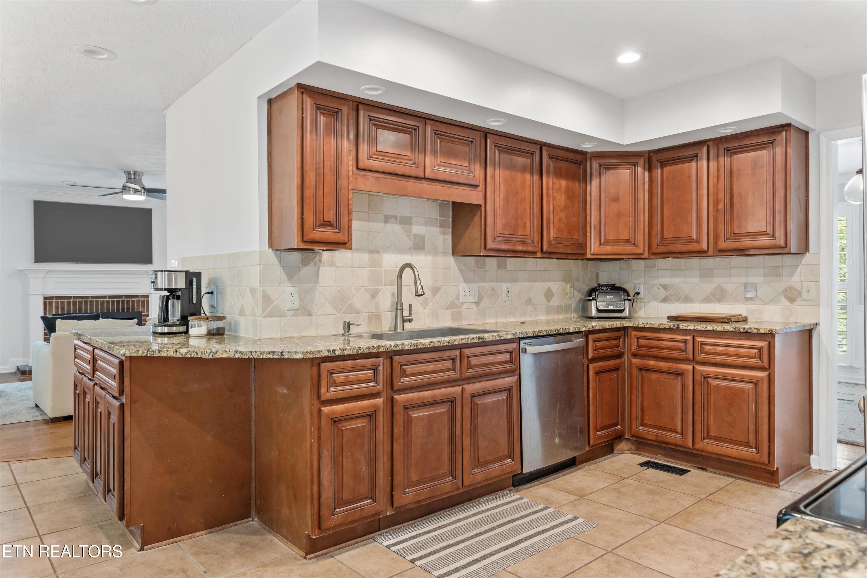1244 Hearthstone Lane