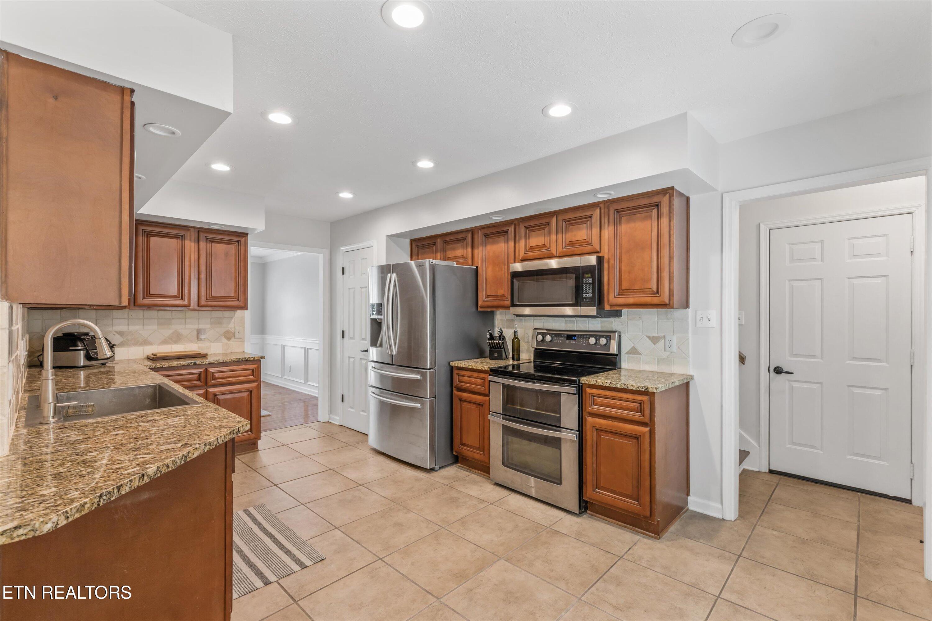 1244 Hearthstone Lane