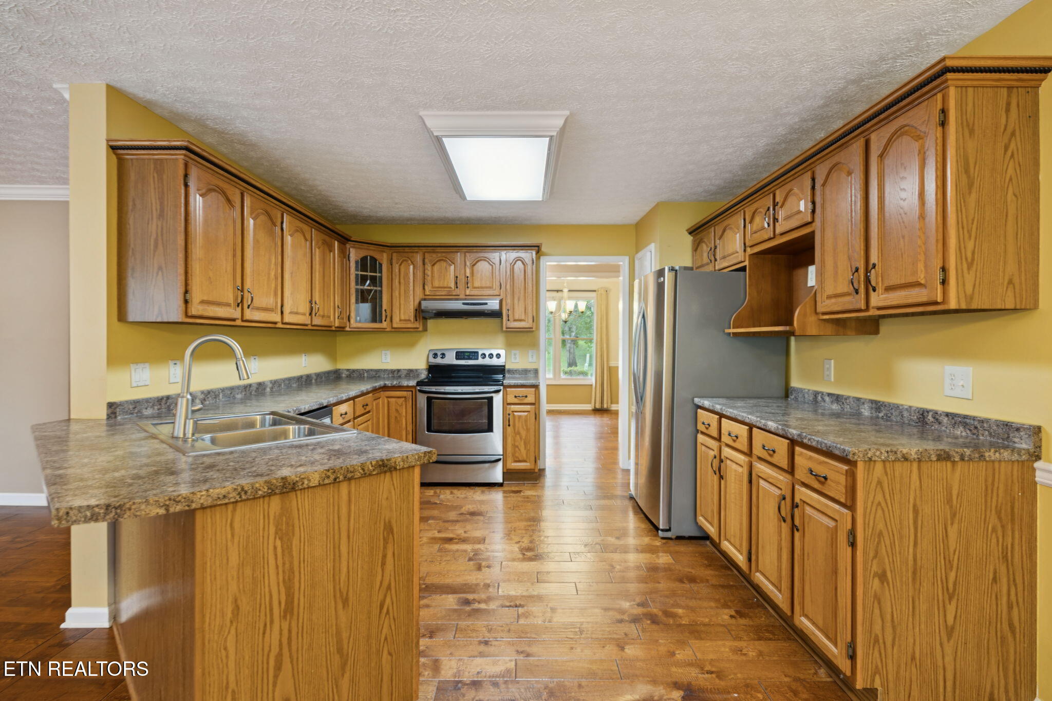 7404 Royal Springs Blvd