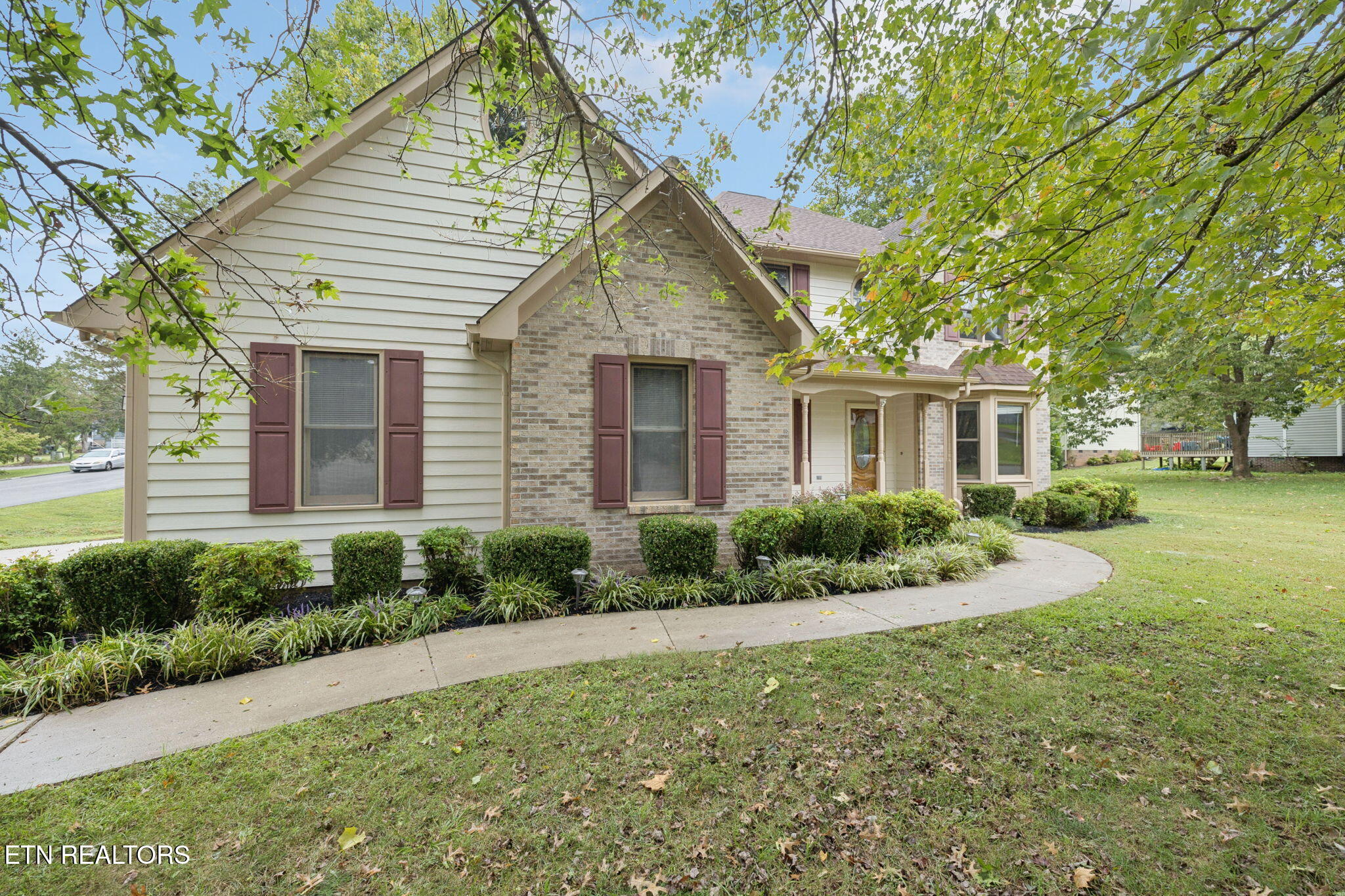 7404 Royal Springs Blvd