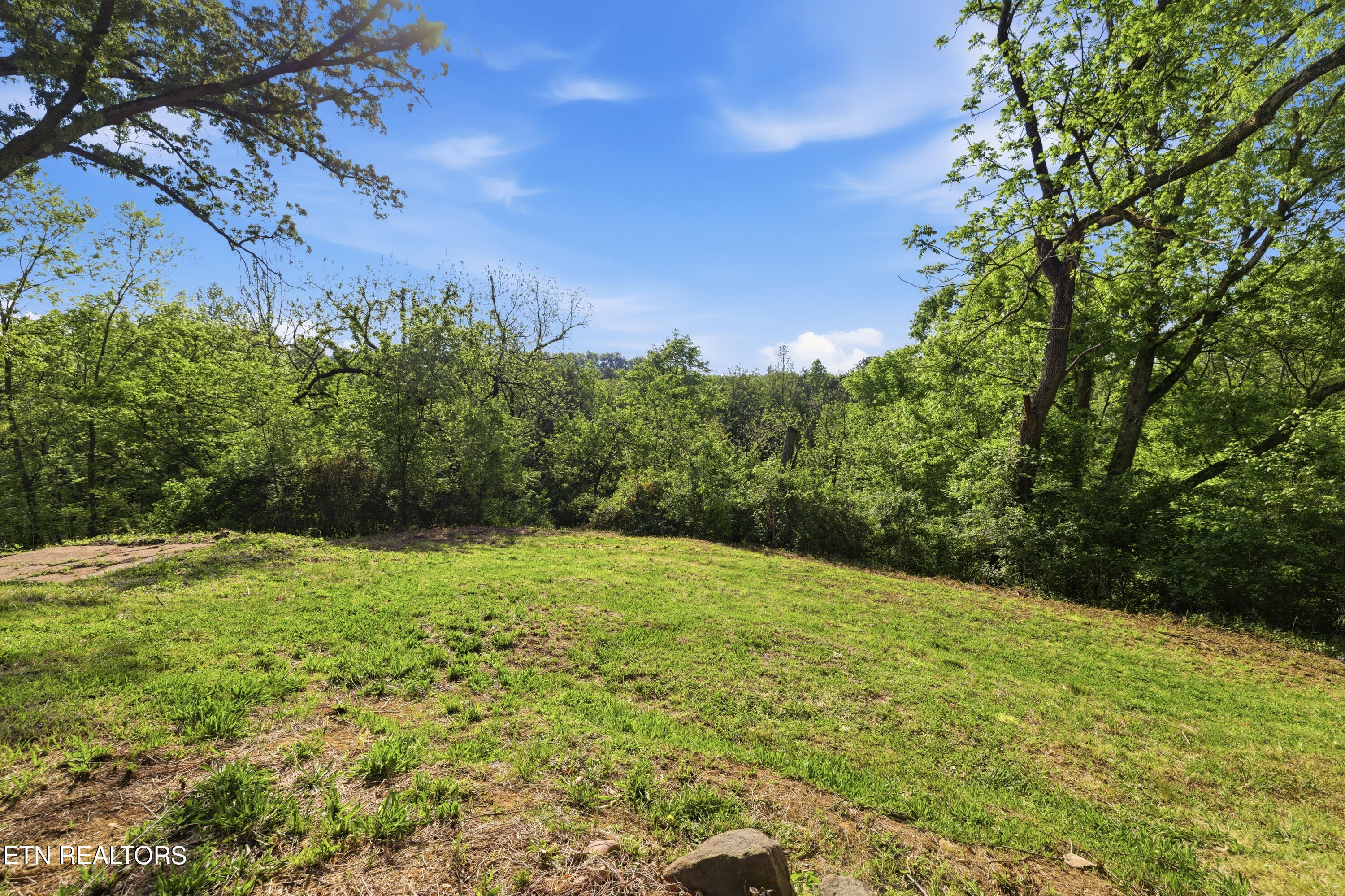 5312 Avis Lane
