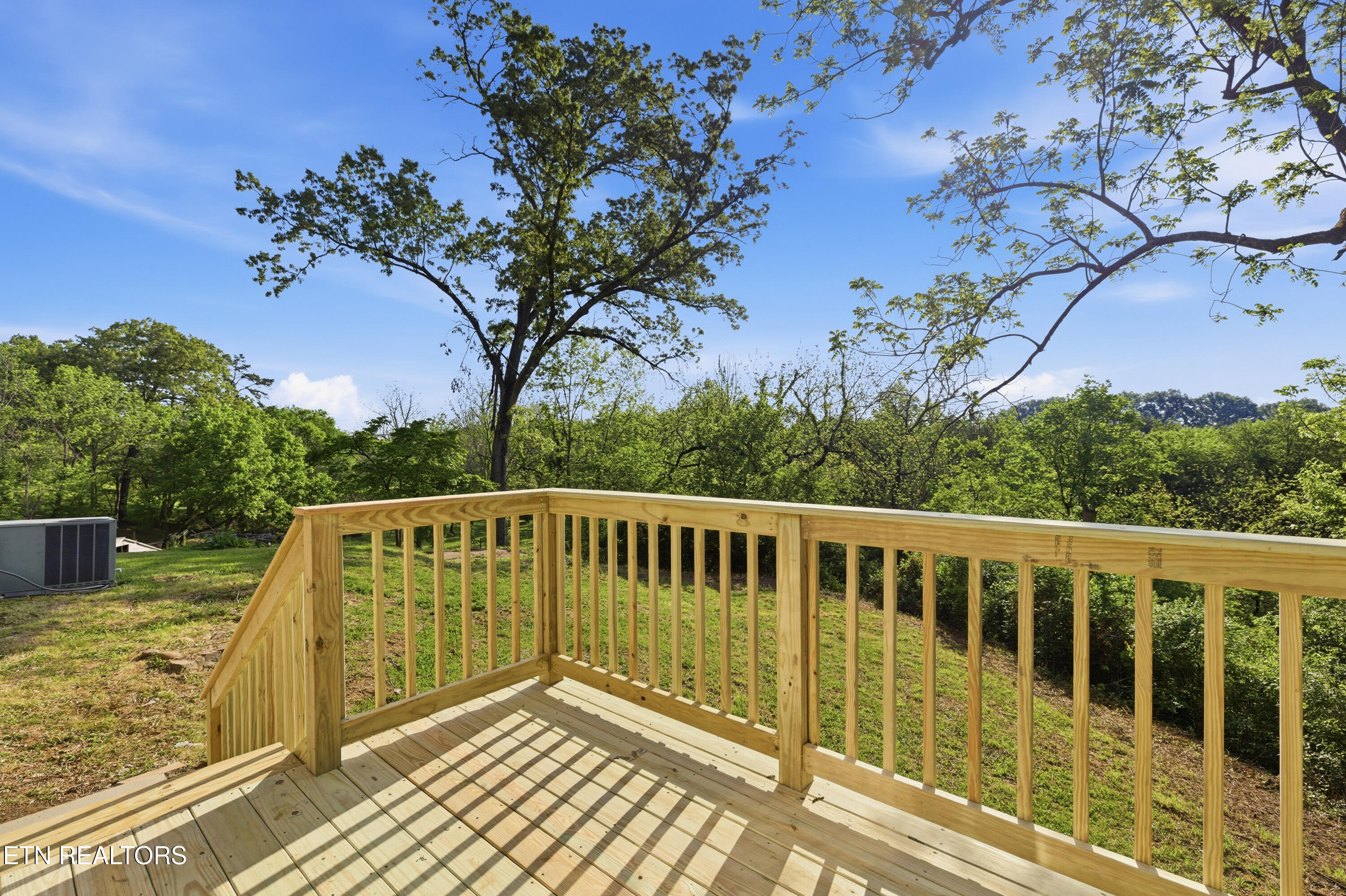 5312 Avis Lane