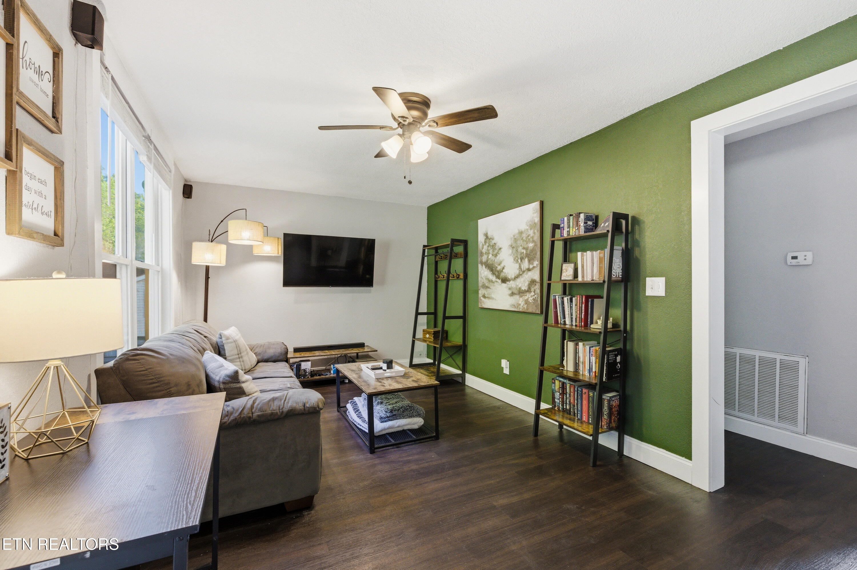 5312 Avis Lane
