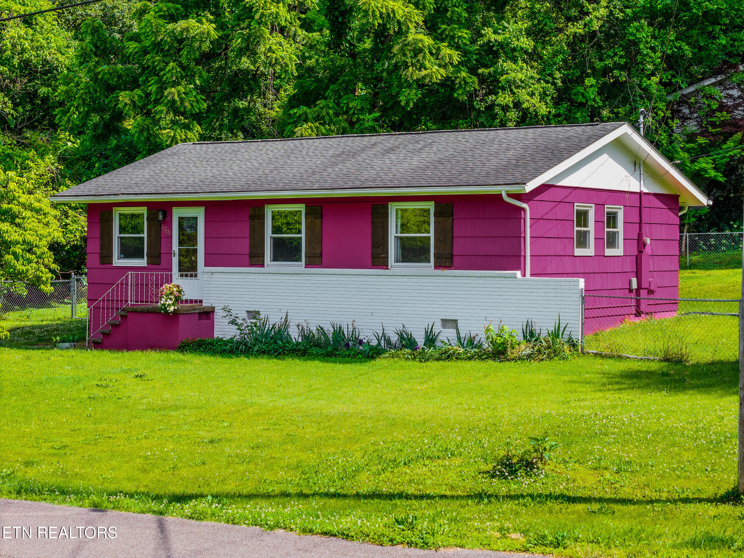 2200 Sylvania Ave
