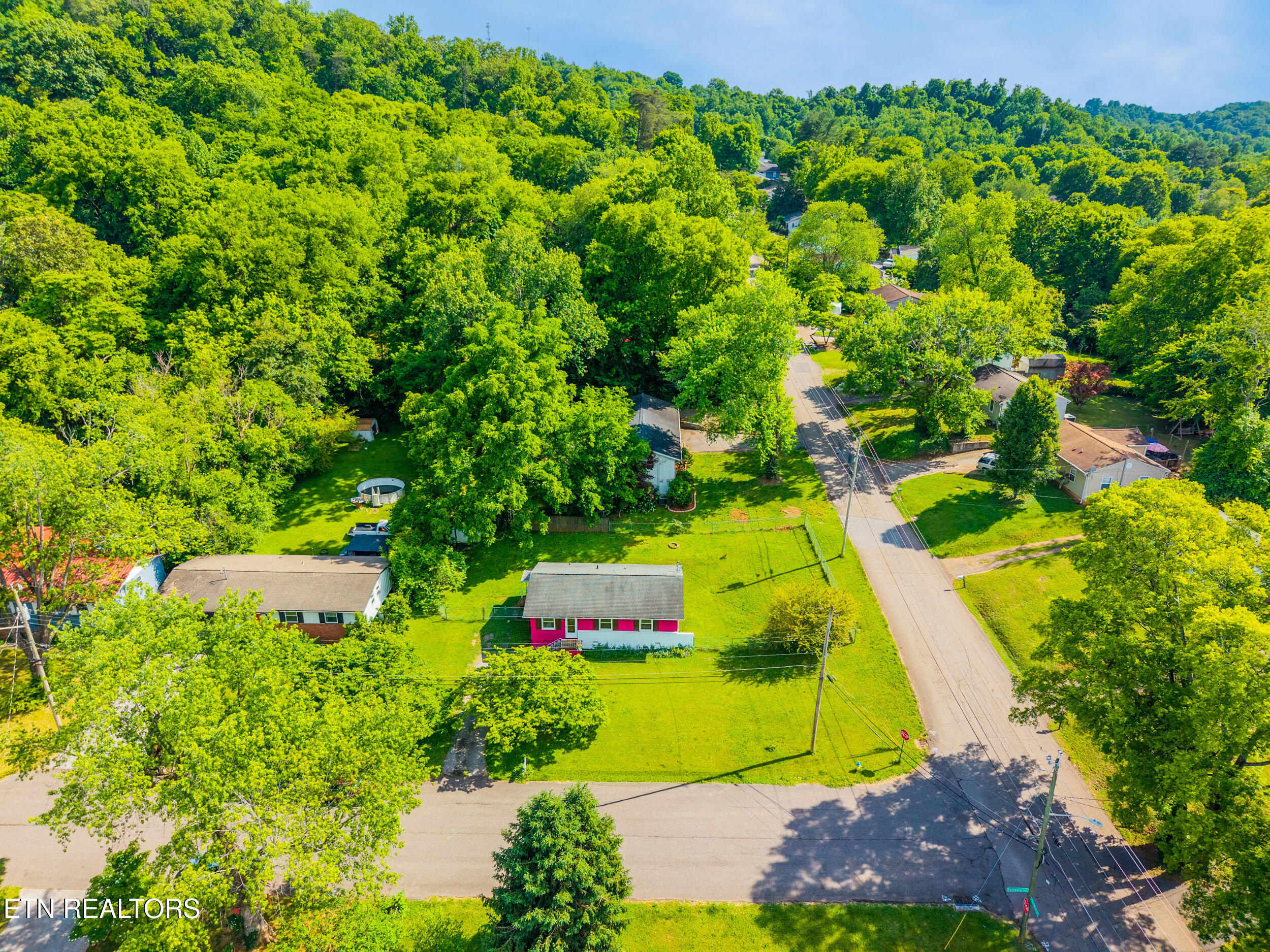 2200 Sylvania Ave