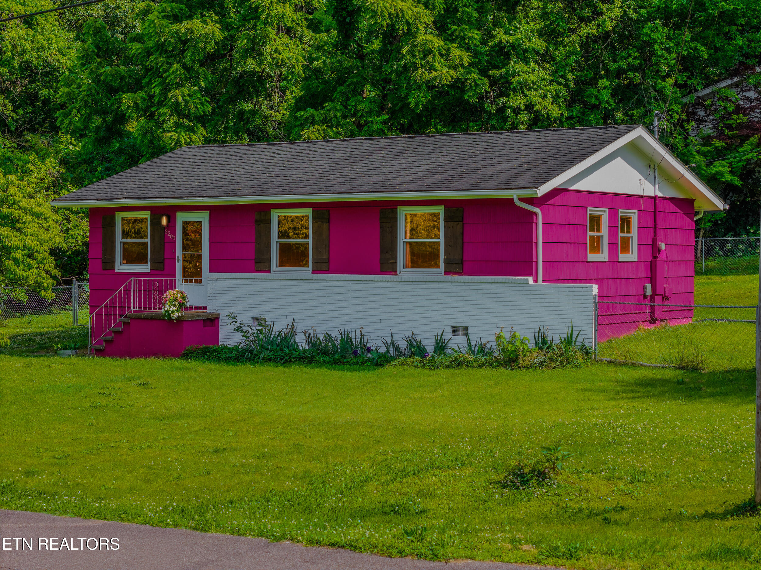 2200 Sylvania Ave