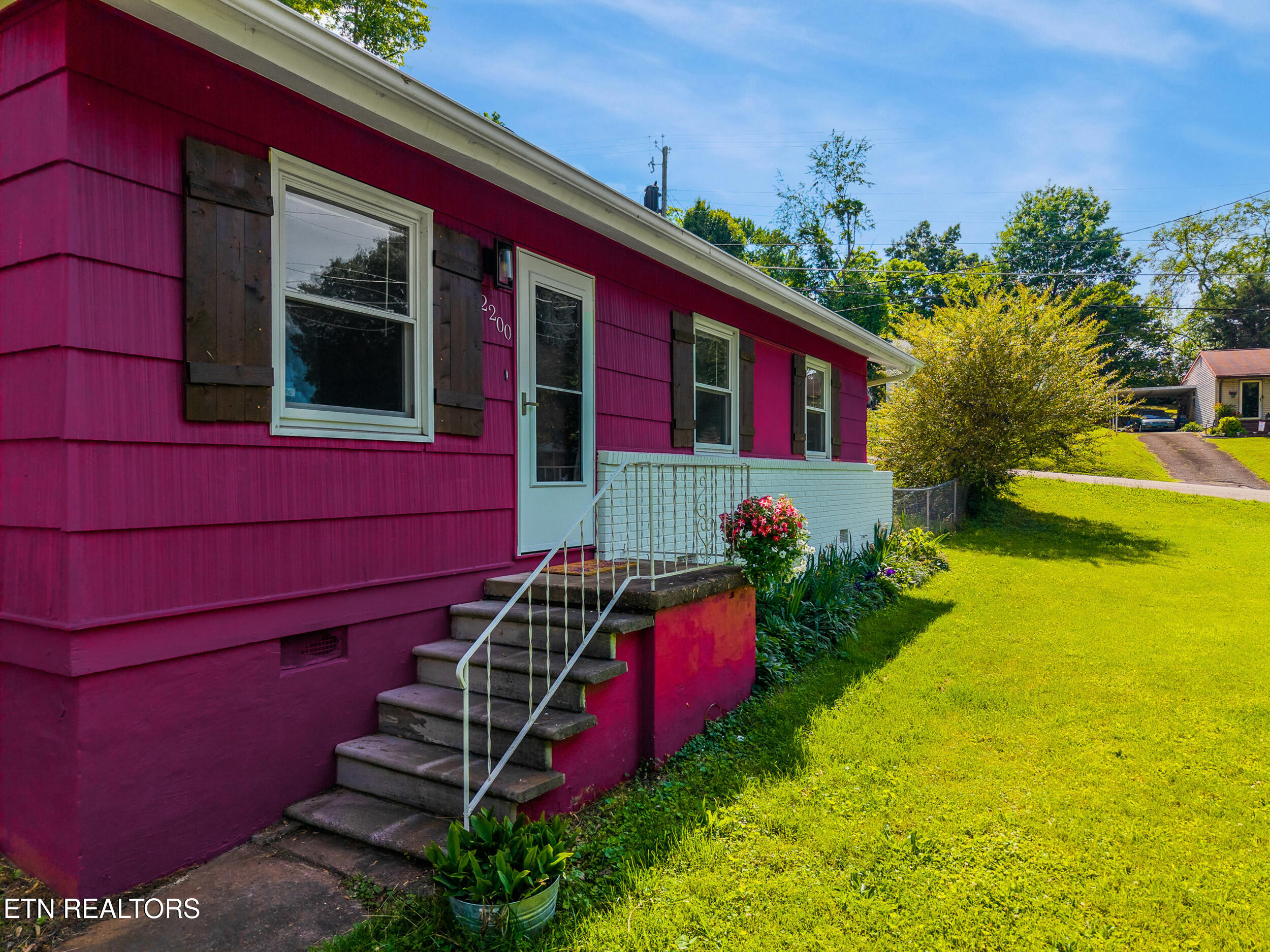 2200 Sylvania Ave