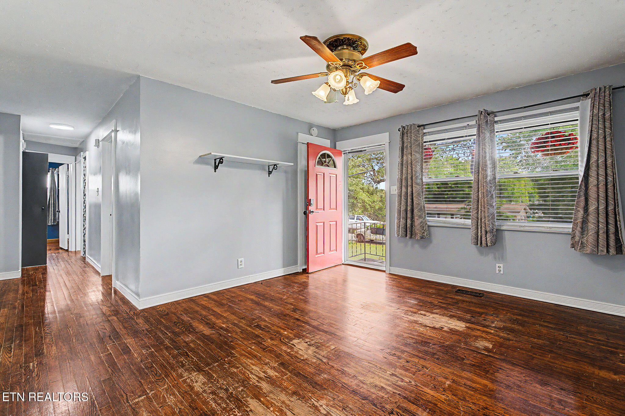 2208 Sylvania Ave