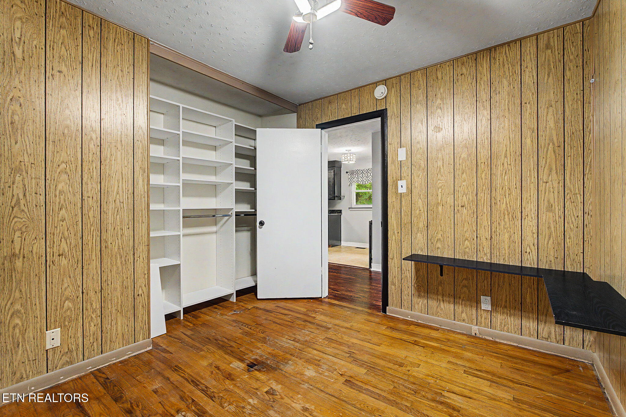 2208 Sylvania Ave