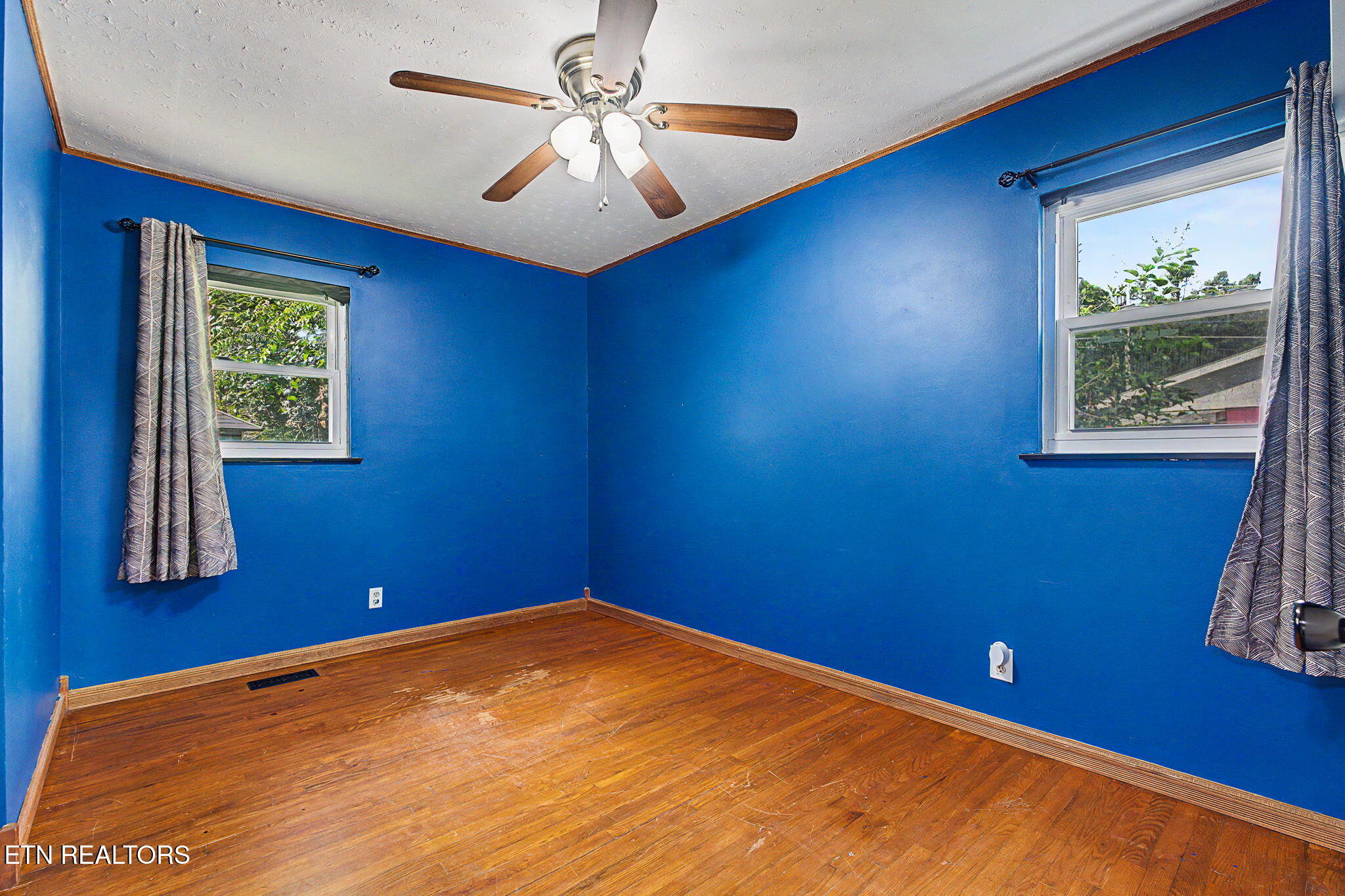 2208 Sylvania Ave