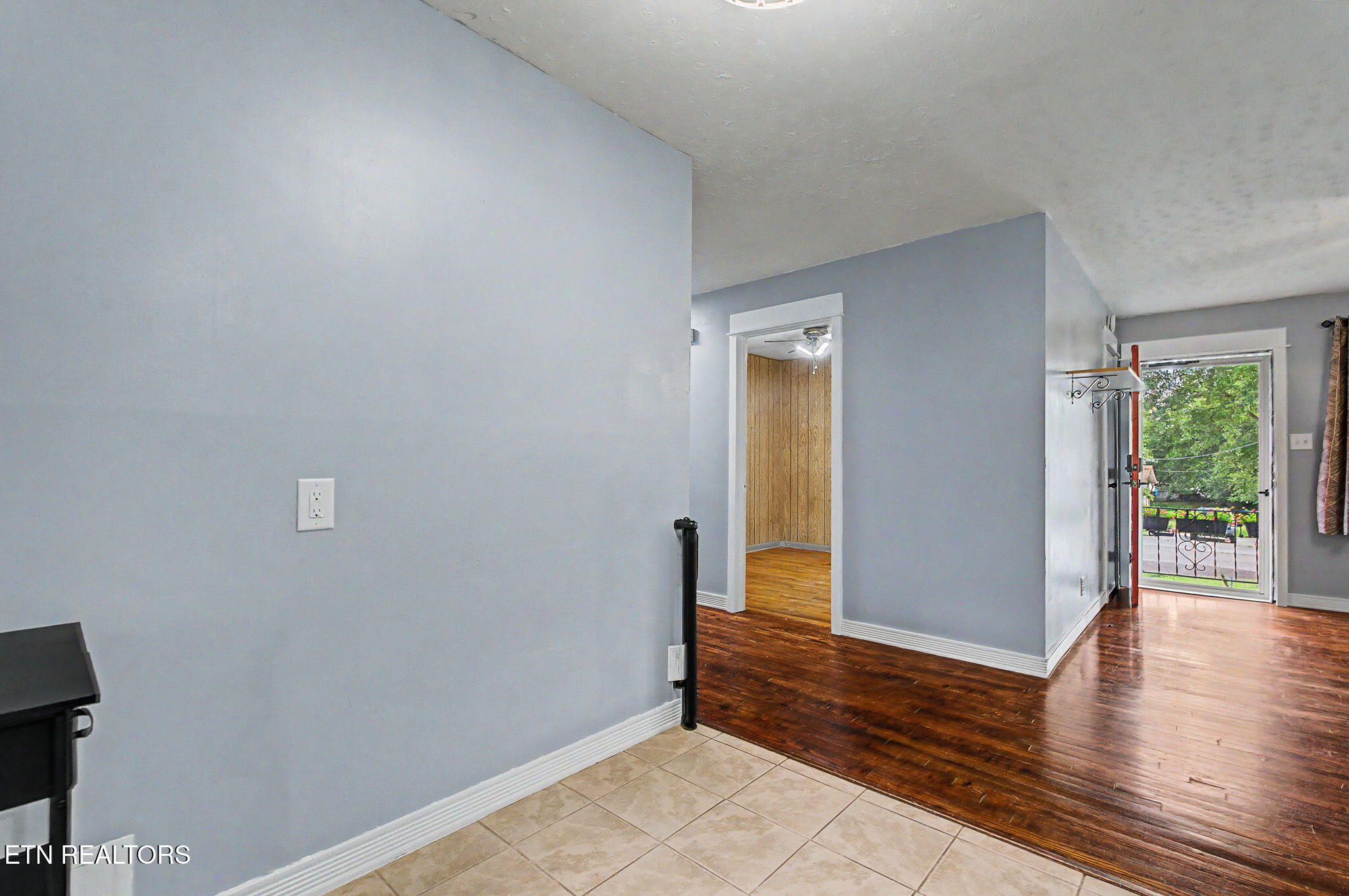 2208 Sylvania Ave