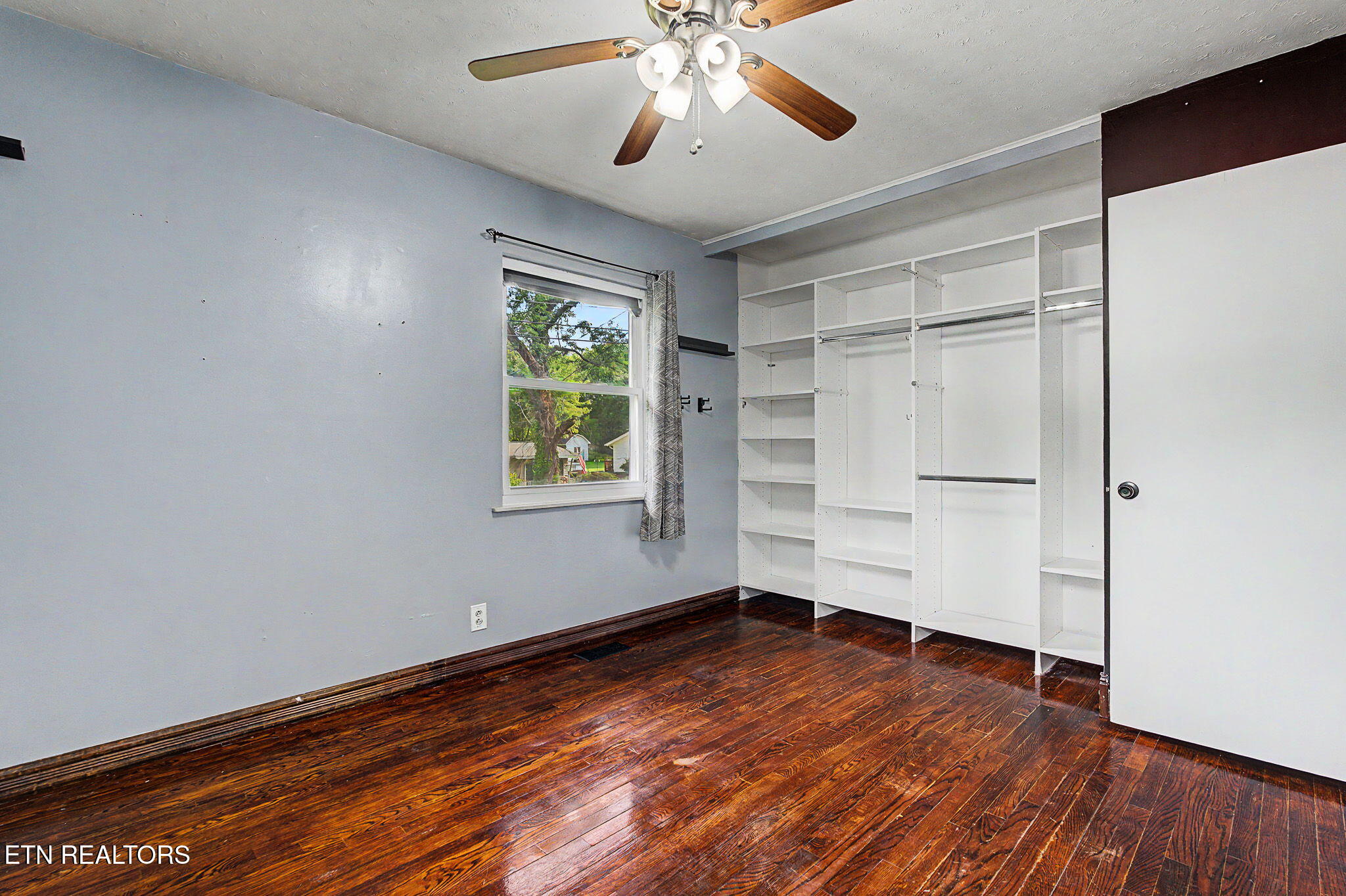 2208 Sylvania Ave