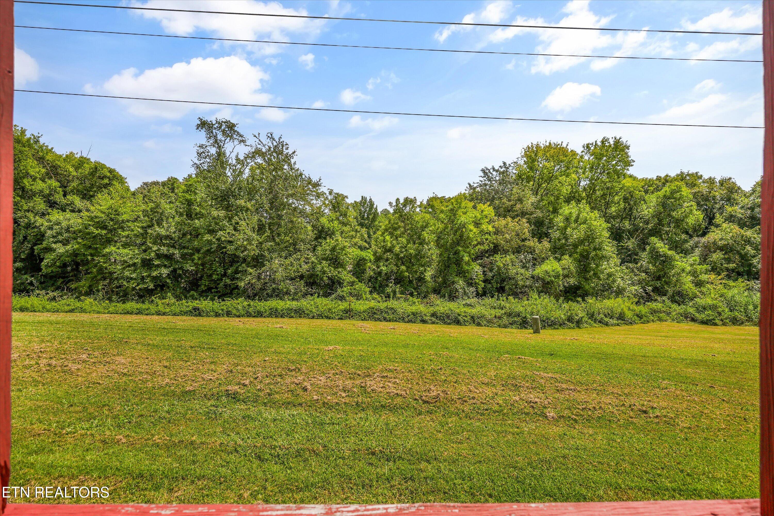 8430 Woodbend Tr
