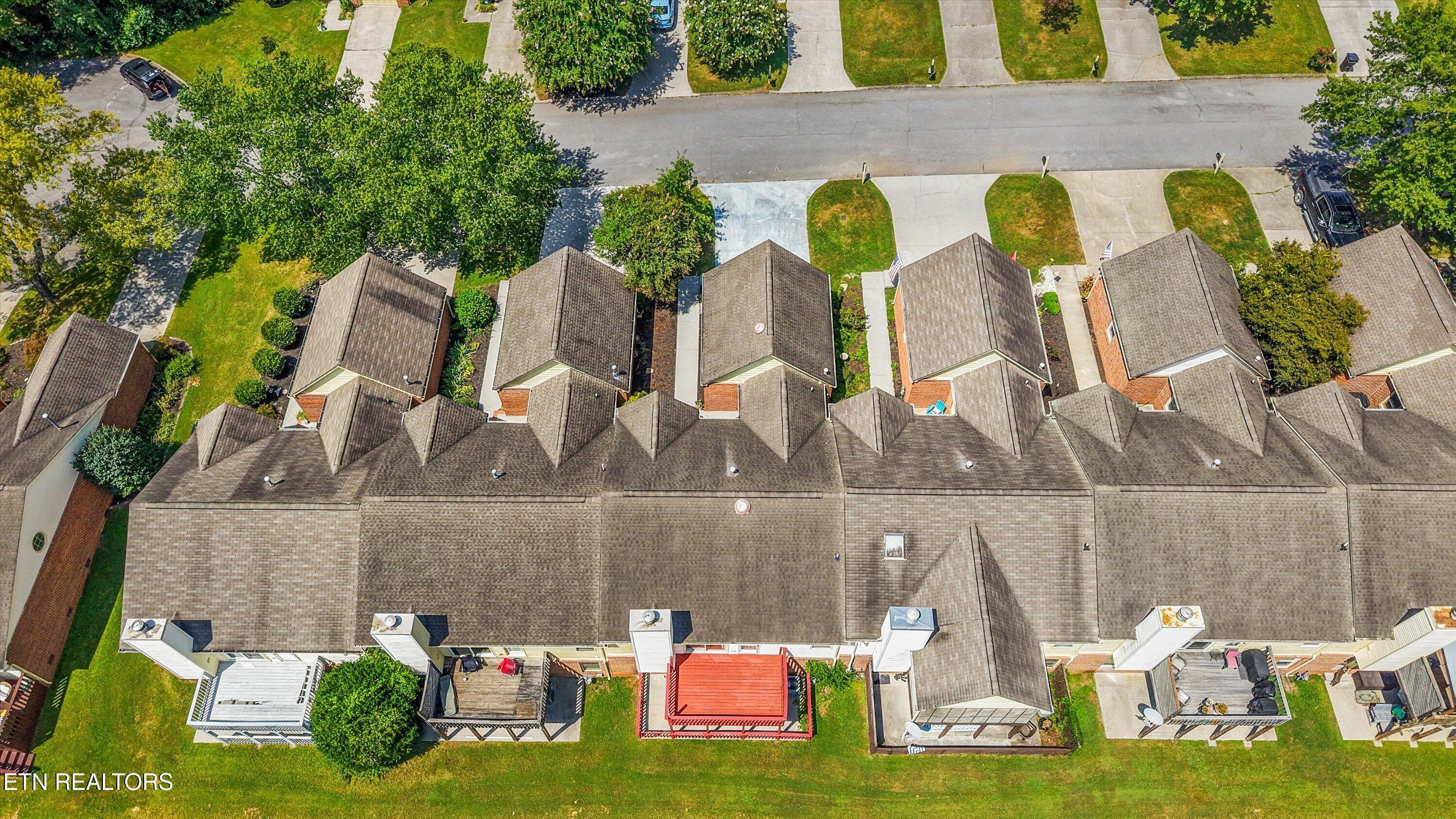 8430 Woodbend Tr