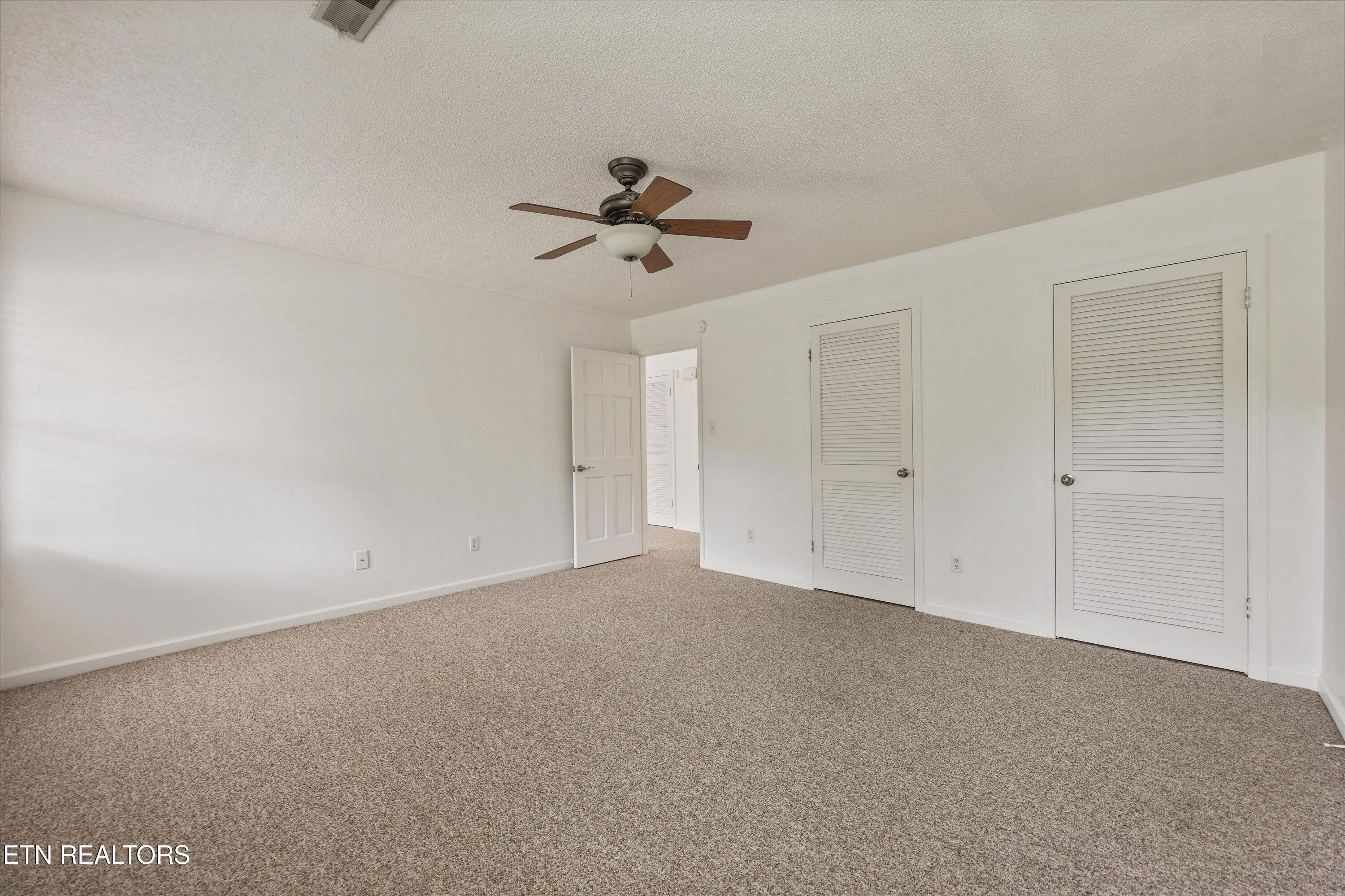 8430 Woodbend Tr