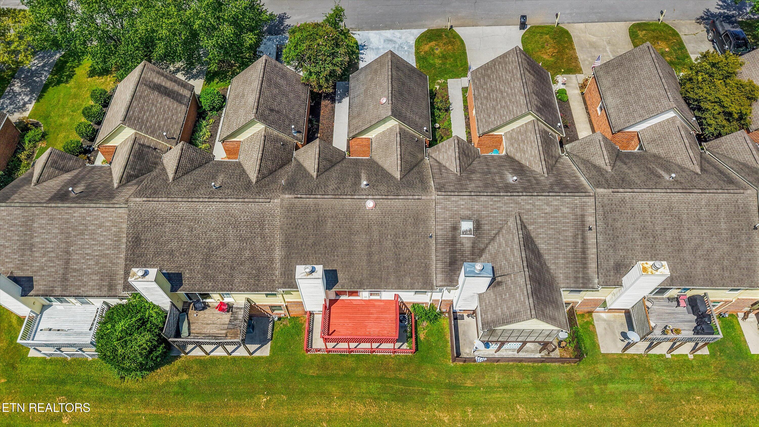 8430 Woodbend Tr