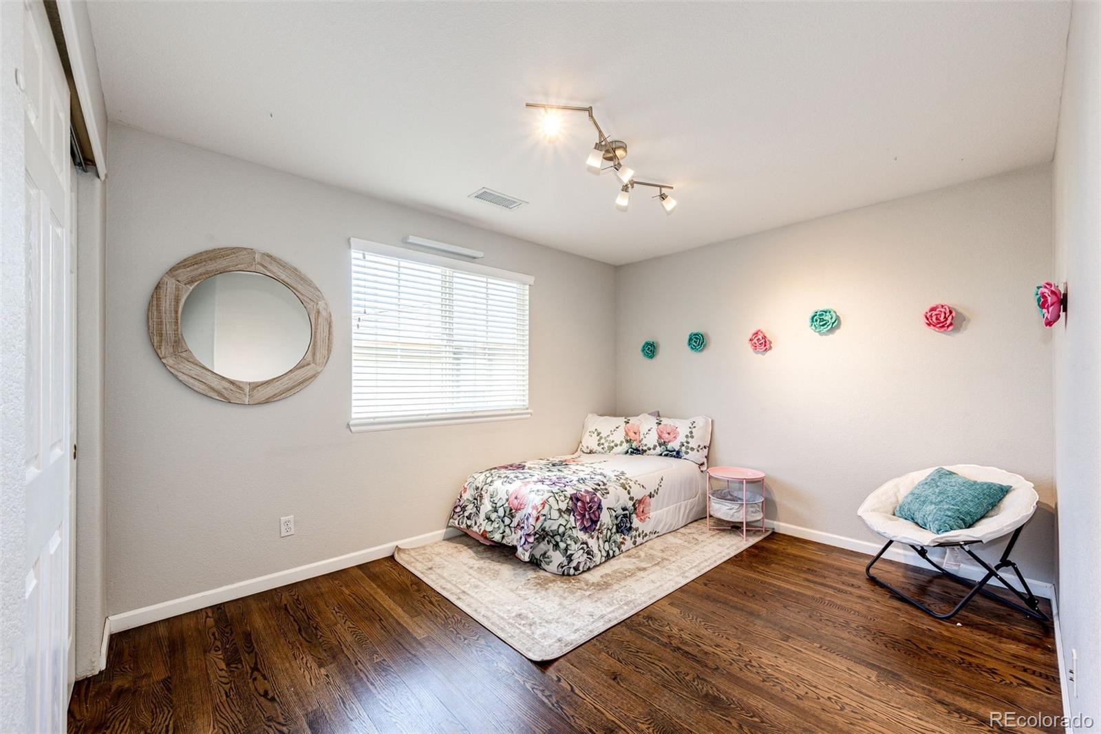 4970 Laurelglen Lane