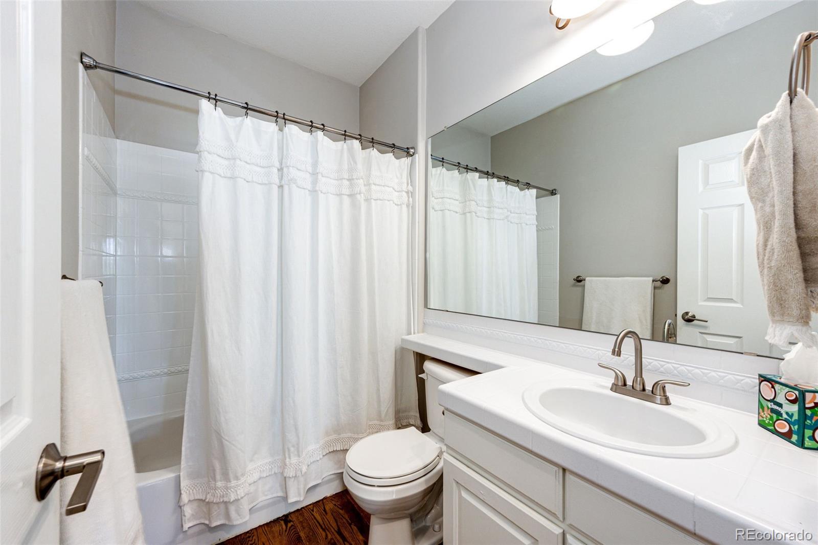 4970 Laurelglen Lane