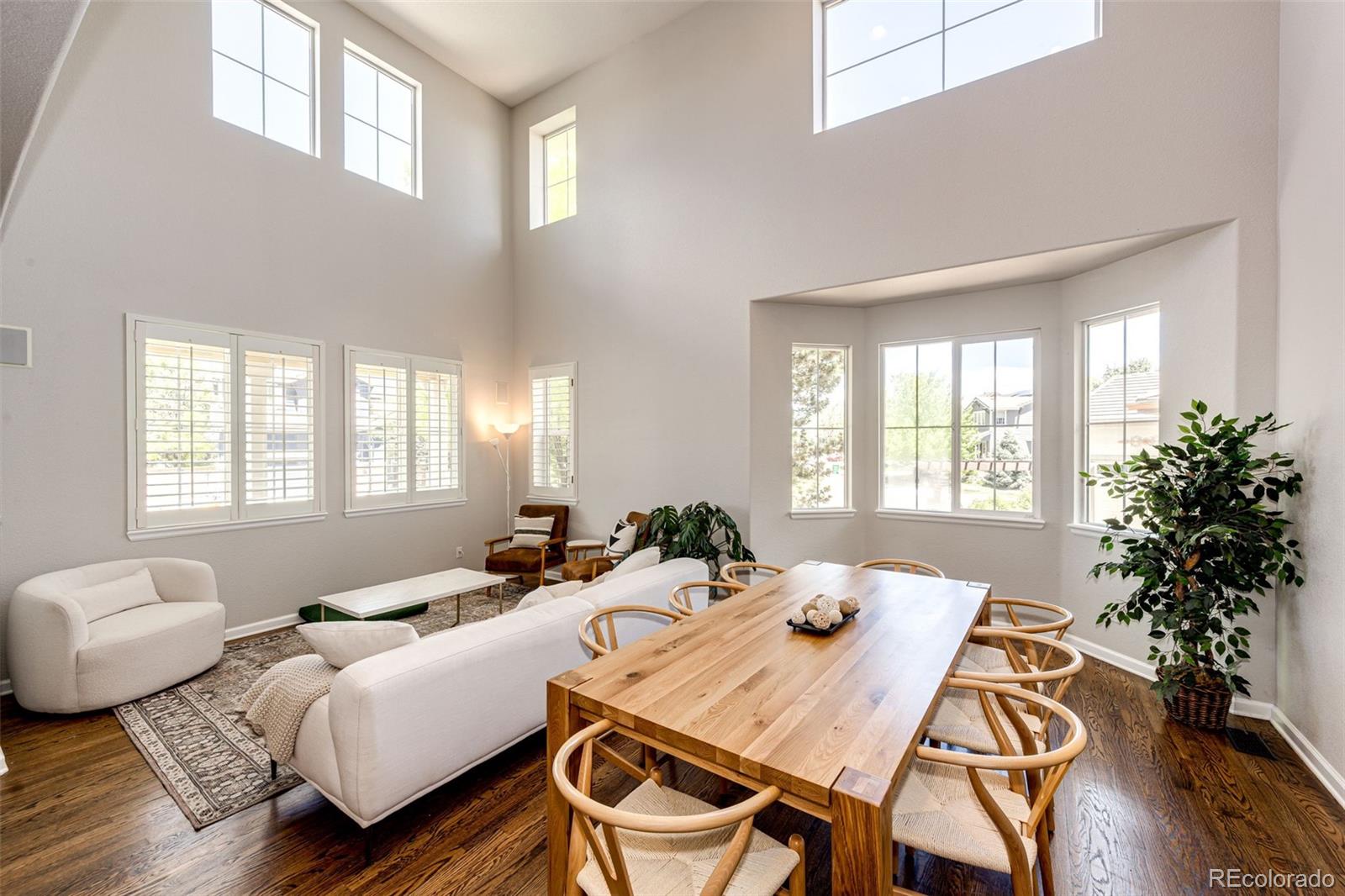 4970 Laurelglen Lane