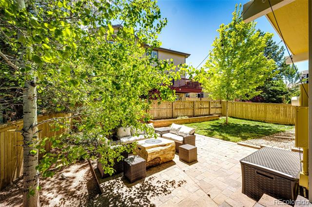 4970 Laurelglen Lane