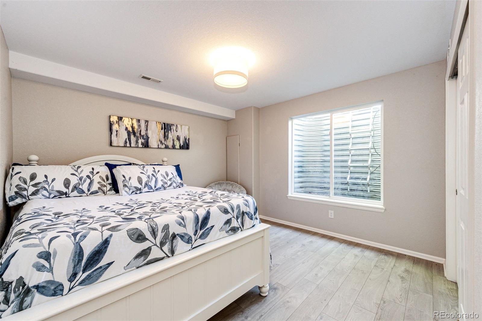 4970 Laurelglen Lane