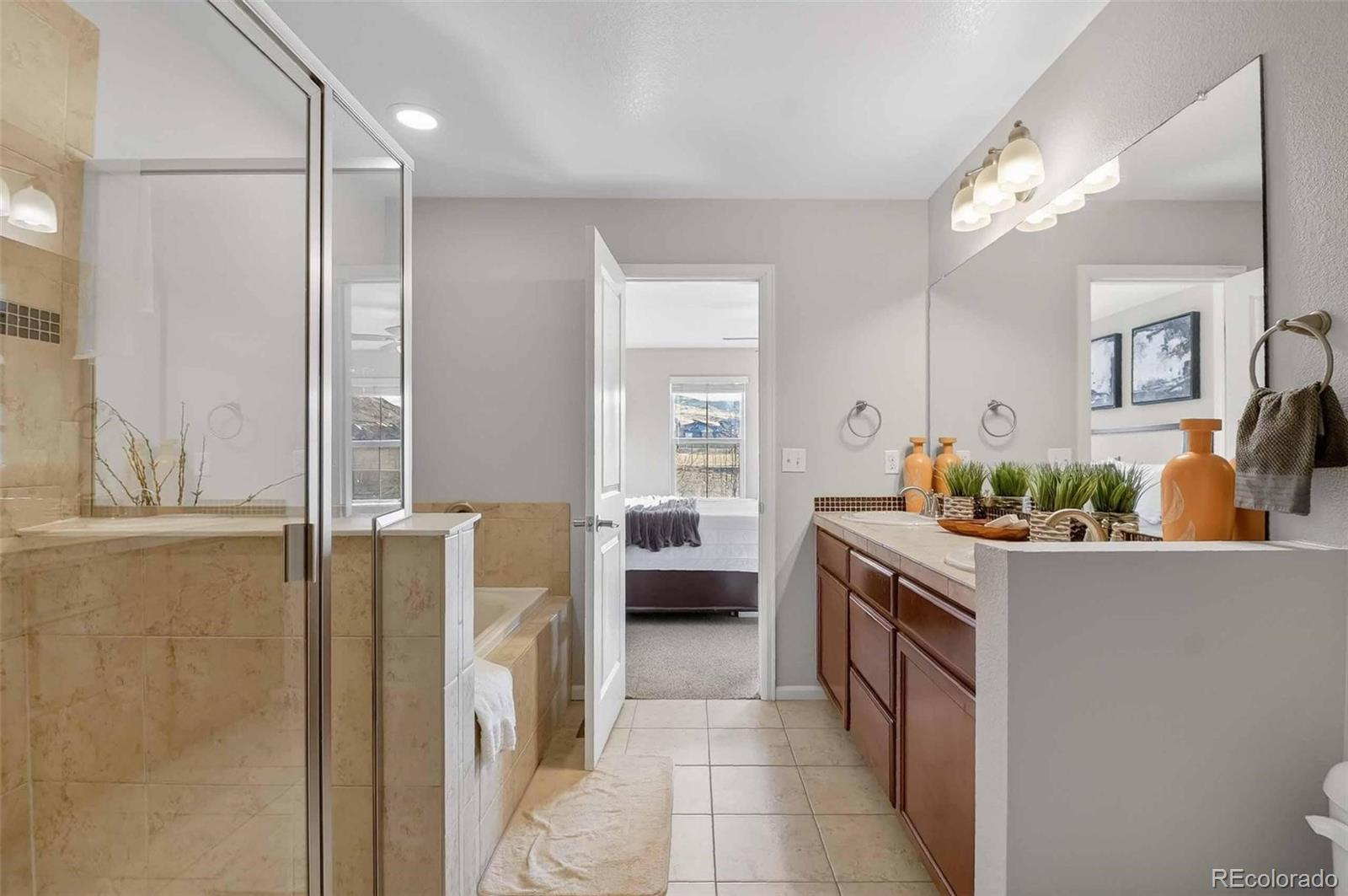 10204 Ridgegate Circle