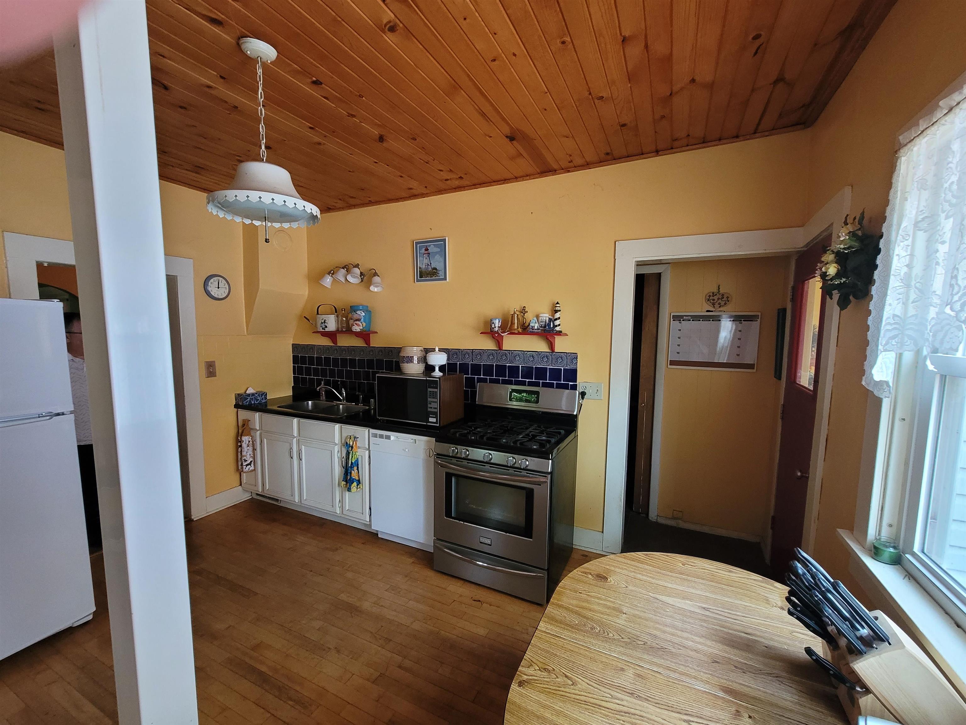 2227 N MAIN Street